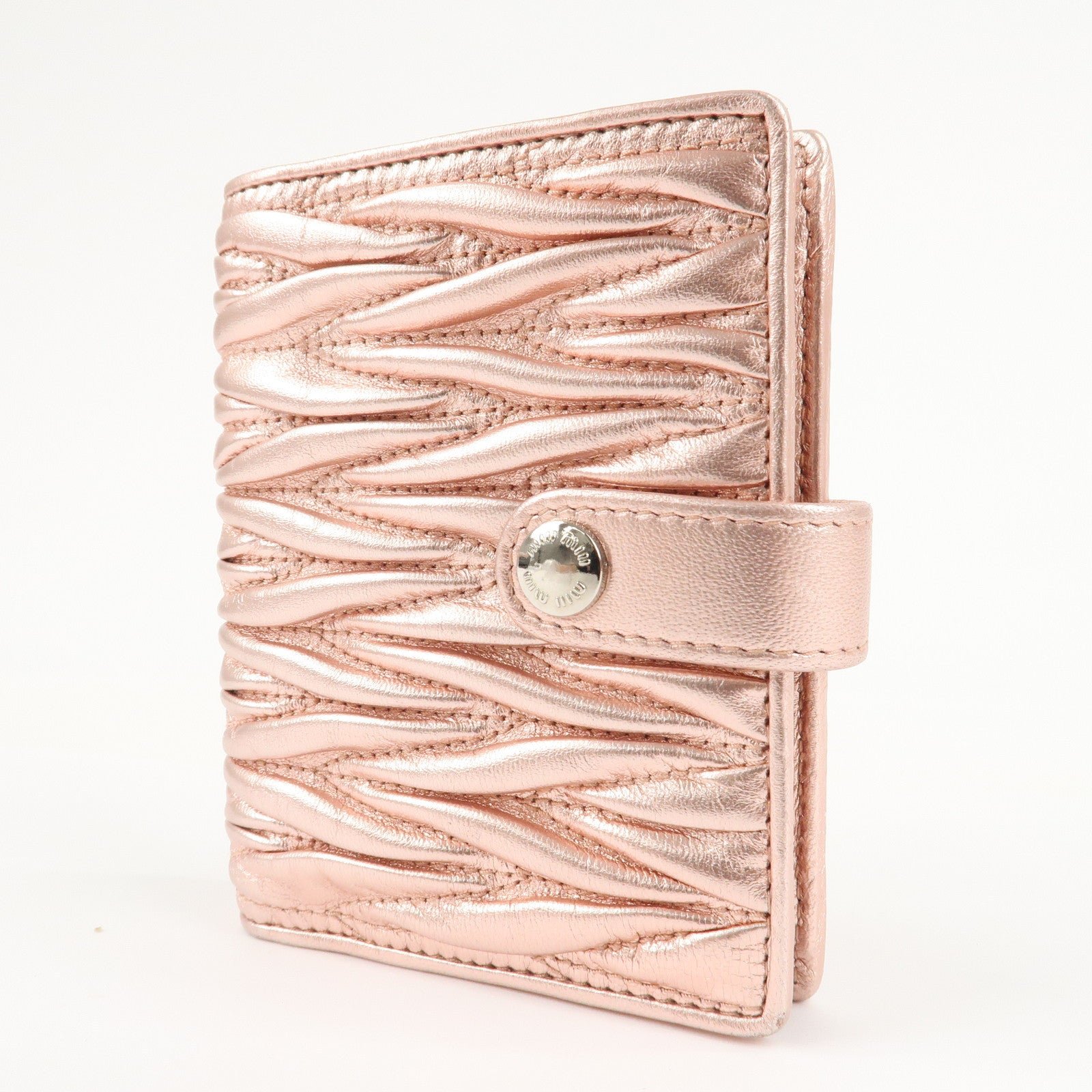 miu miu matelasse leather bi fold wallet metalic pink 5mv016 used miu miu matelasse leather bi fold wallet metalic pink 5mv016 used
