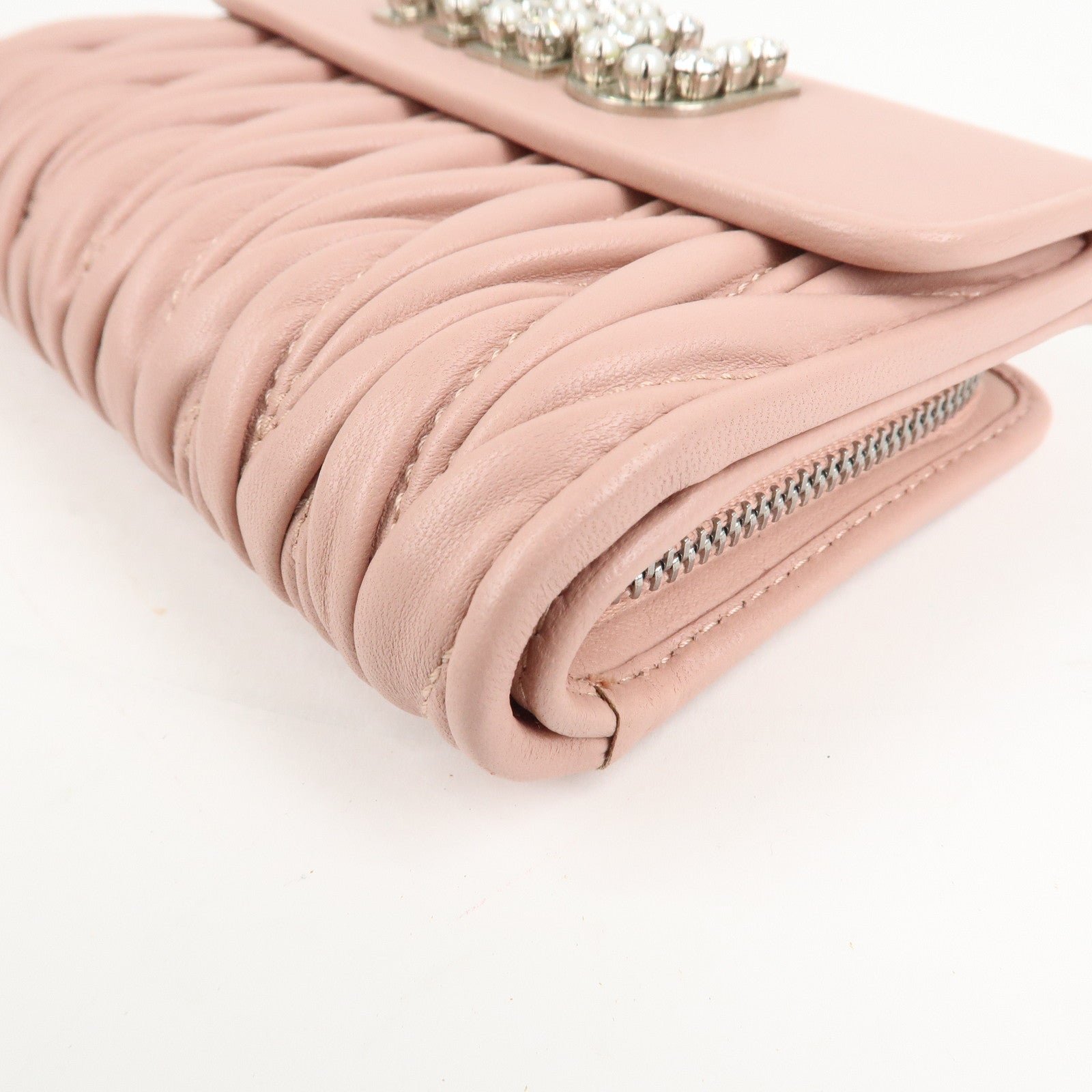 miu miu matelasse leather tri fold wallet pink used miu miu matelasse leather tri fold wallet pink used