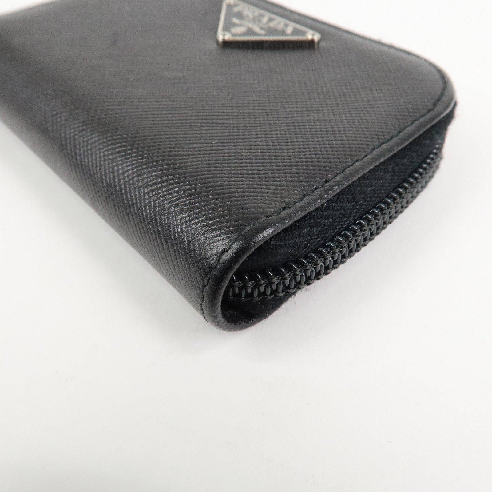 prada triangle logo saffiano leather round zippy coin case black prada triangle logo saffiano leather round zippy coin case black