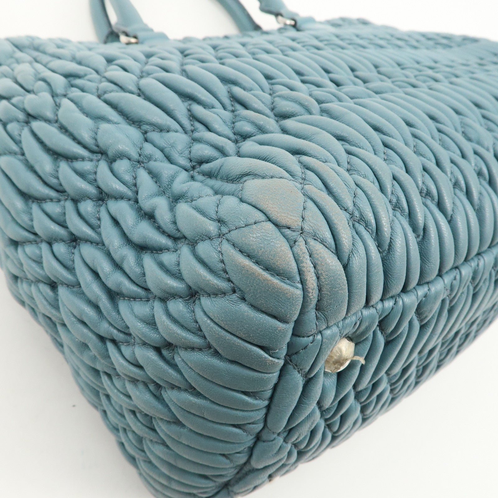 miu miu matelasse nappa crystal leather 2way bag rn0958 used miu miu matelasse nappa crystal leather 2way bag rn0958 used