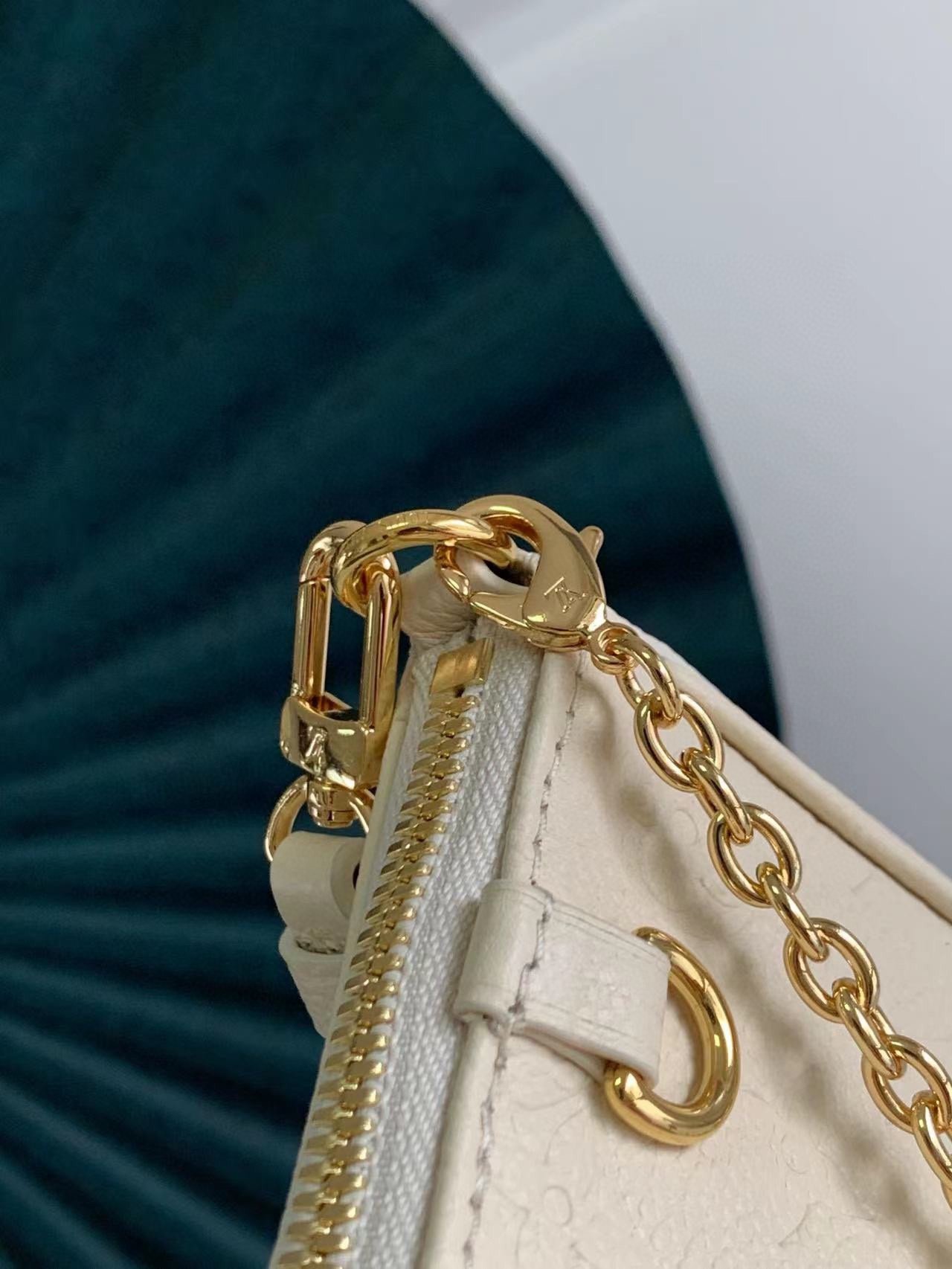 easy pouch on strap easy pouch on strap