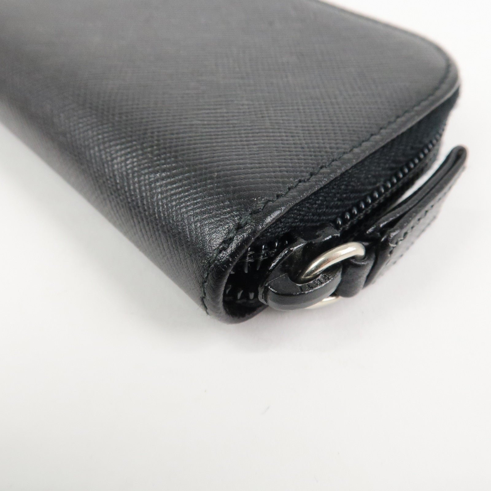 prada triangle logo saffiano leather round zippy coin case black prada triangle logo saffiano leather round zippy coin case black