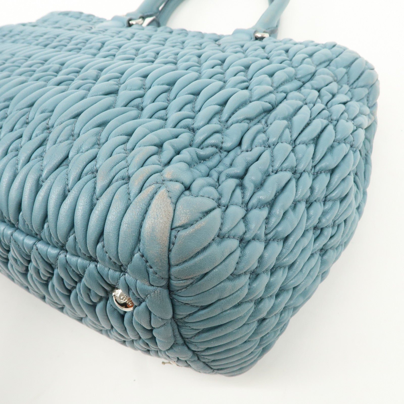 miu miu matelasse nappa crystal leather 2way bag rn0958 used miu miu matelasse nappa crystal leather 2way bag rn0958 used