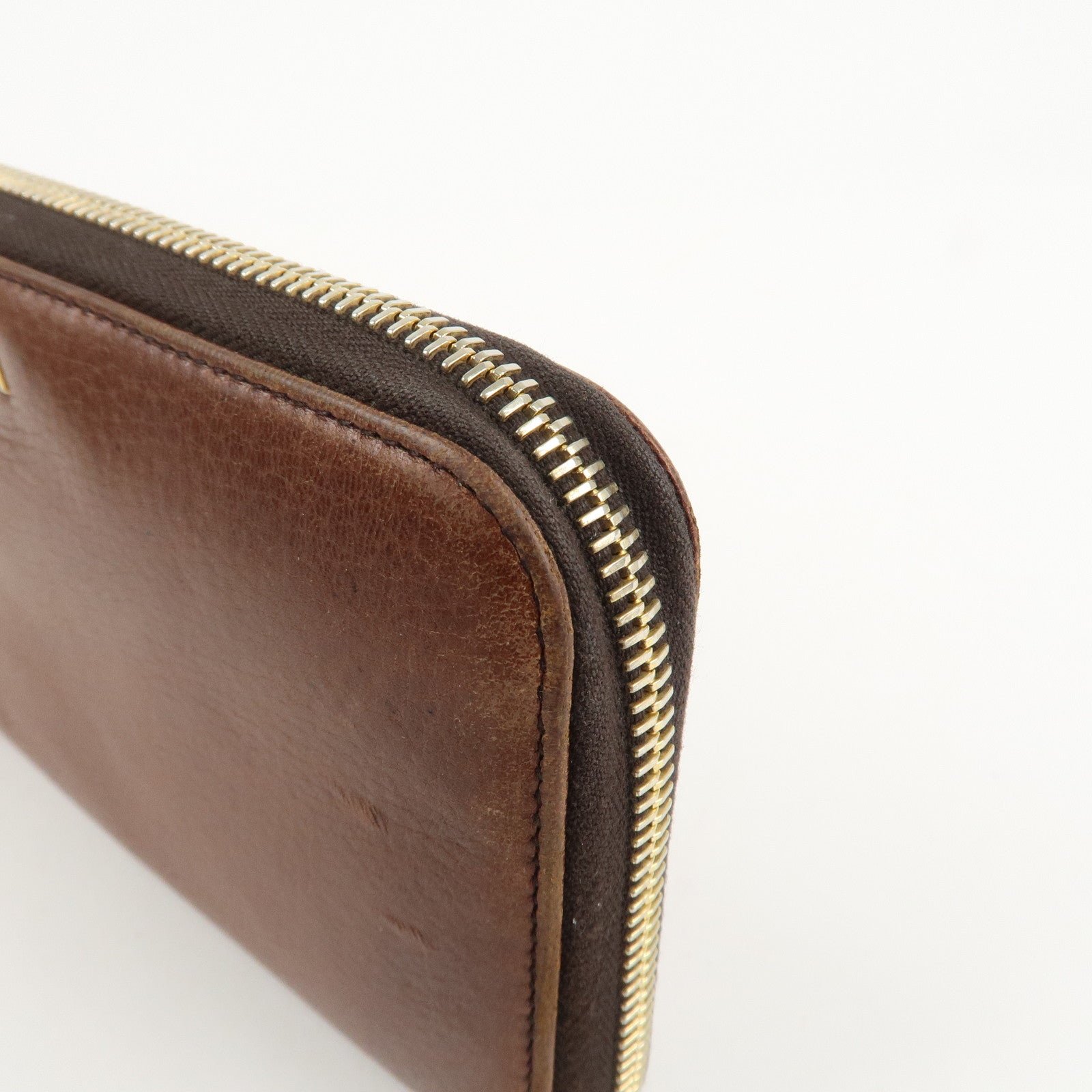 prada saffiano leather round zippy long wallet brown 1m0506 used prada saffiano leather round zippy long wallet brown 1m0506 used