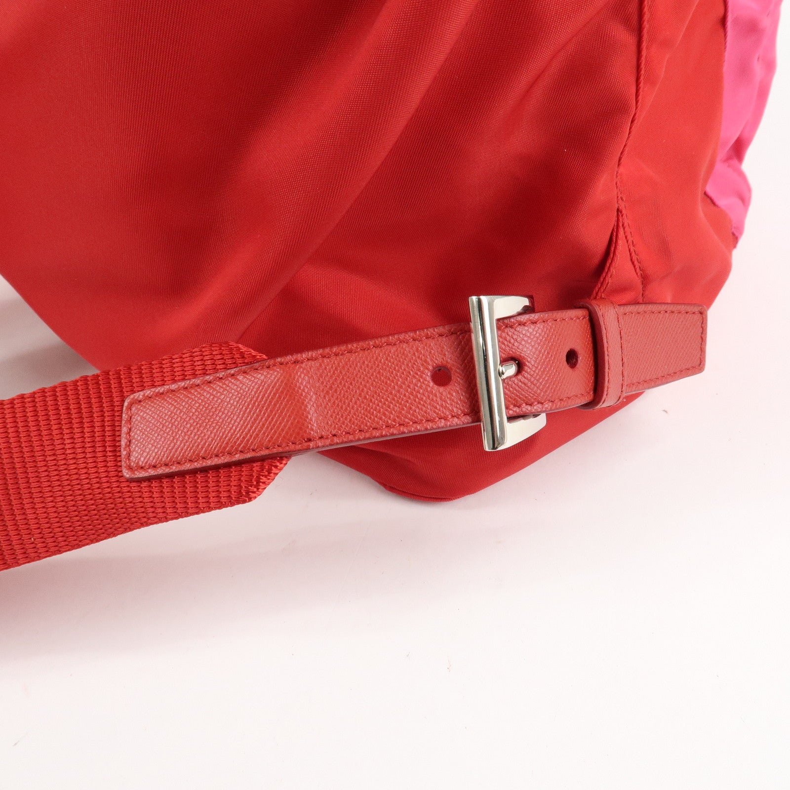 prada triangle logo nylon leather backpack ruck sack pink b6677 used prada triangle logo nylon leather backpack ruck sack pink b6677 used