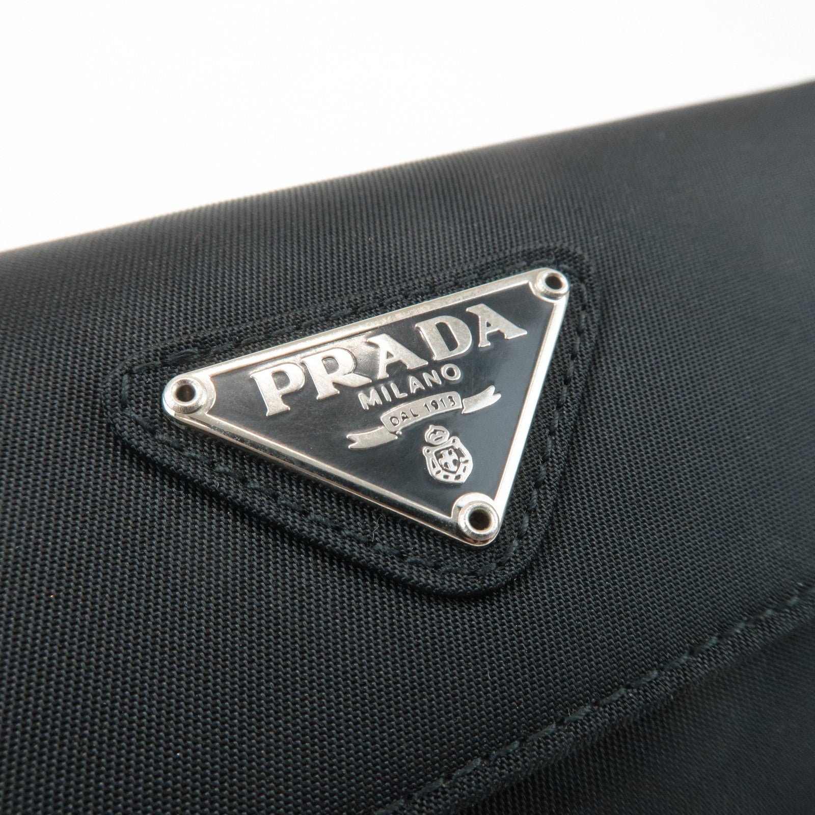 prada triangle logo nylon 6 key case key holder black m26x used prada triangle logo nylon 6 key case key holder black m26x used