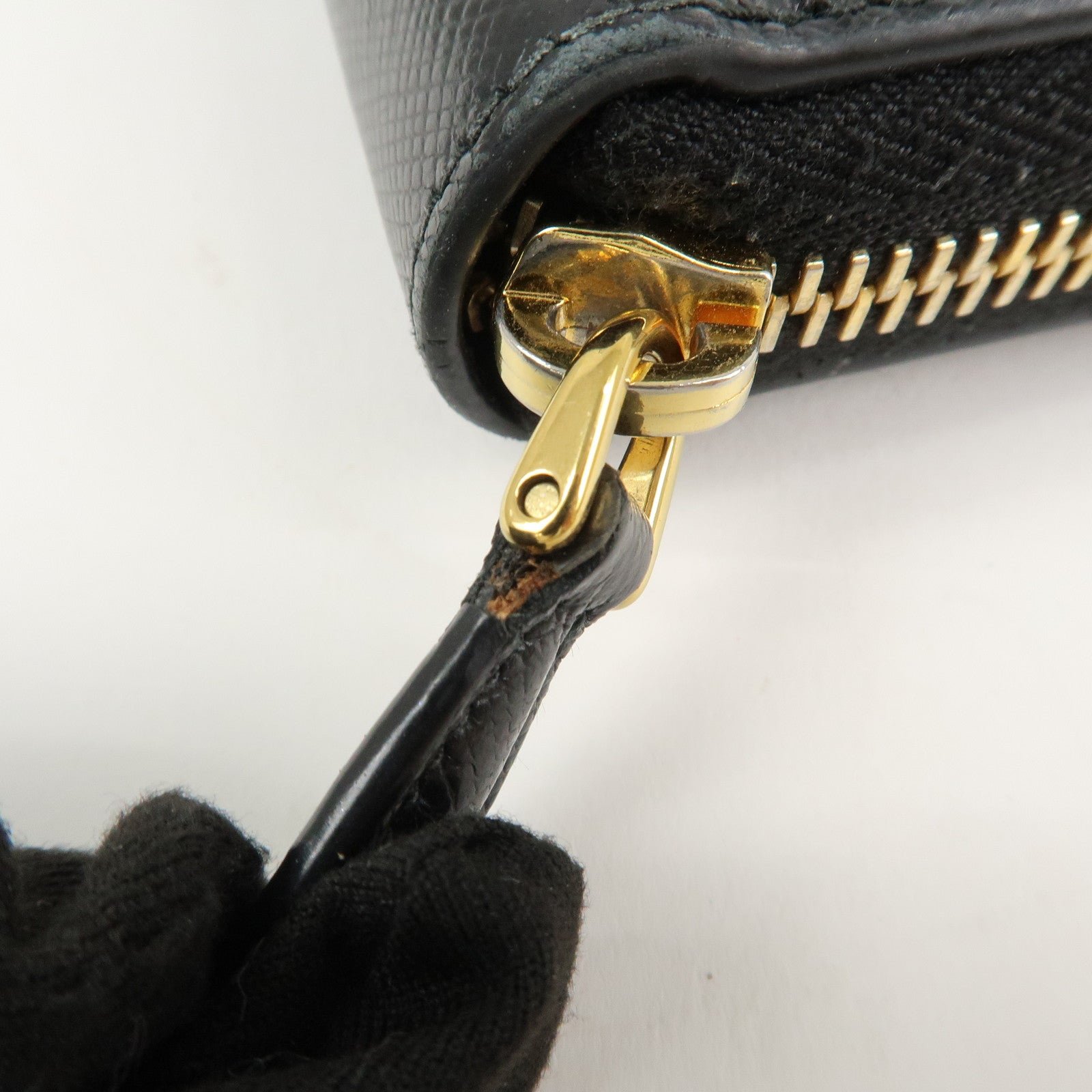 prada logo saffiano leather zippy long wallet black 1ml506 prada logo saffiano leather zippy long wallet black 1ml506