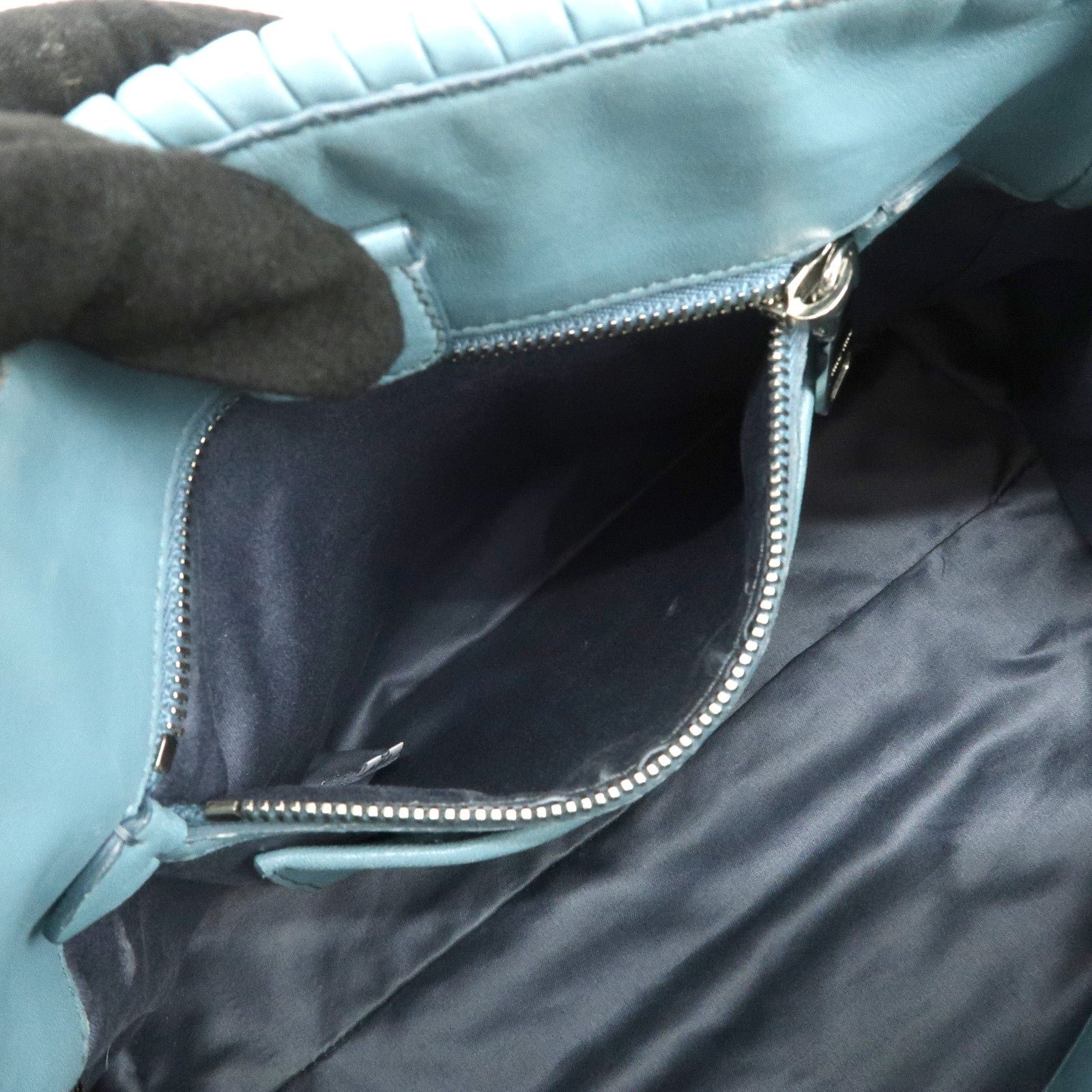 miu miu matelasse nappa crystal leather 2way bag rn0958 used miu miu matelasse nappa crystal leather 2way bag rn0958 used