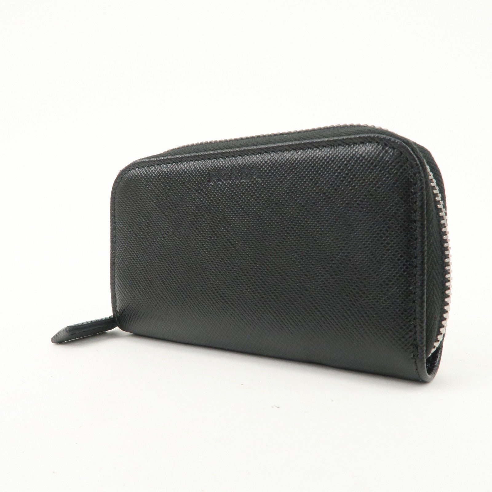 prada saffiano leather round zippy key case black 2pg604 used prada saffiano leather round zippy key case black 2pg604 used