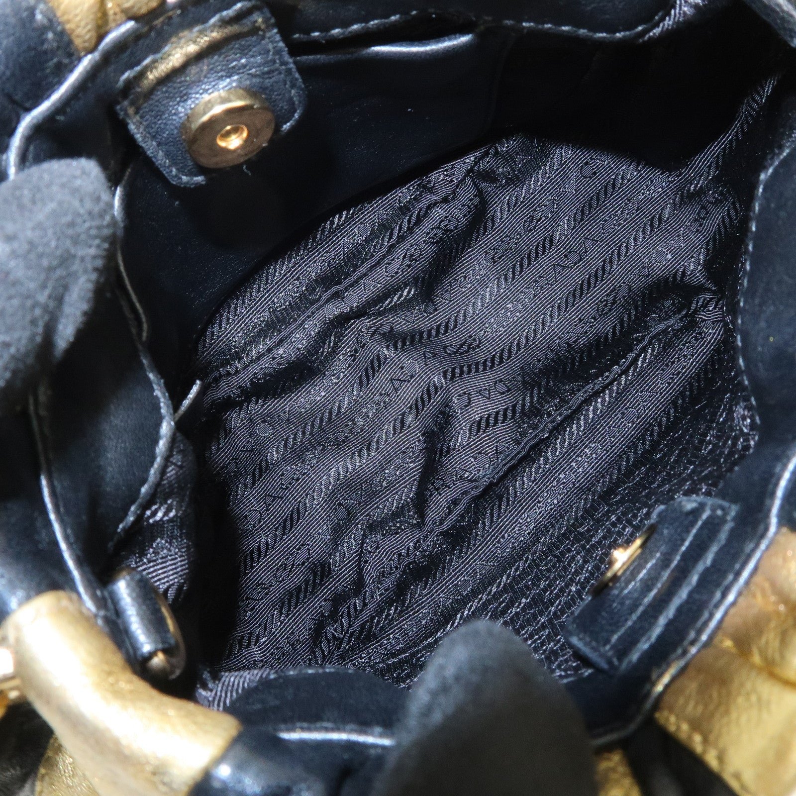 prada leather hand bag black gold hardware prada leather hand bag black gold hardware