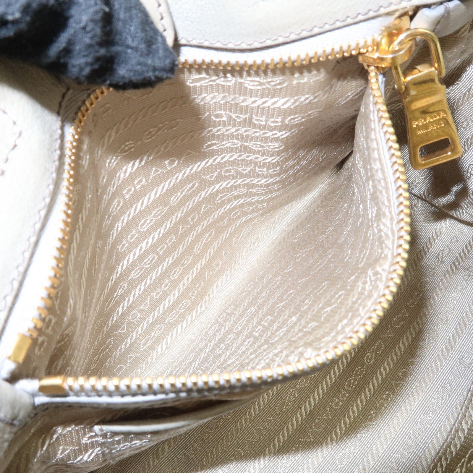 prada logo ribon leather 2way tote bag hand bag beige gold hdw bn2245 used prada logo ribon leather 2way tote bag hand bag beige gold hdw bn2245 used