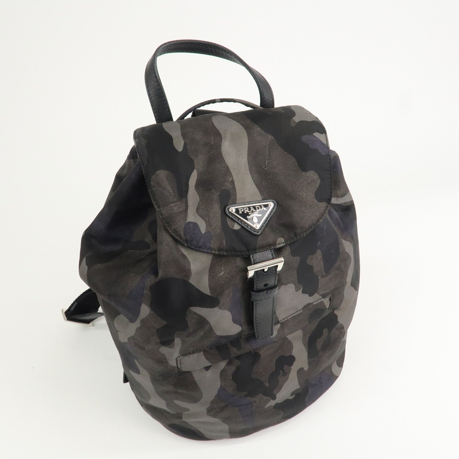 prada triangle logo nylon camouflage backpack ruck sack bz0032 prada triangle logo nylon camouflage backpack ruck sack bz0032