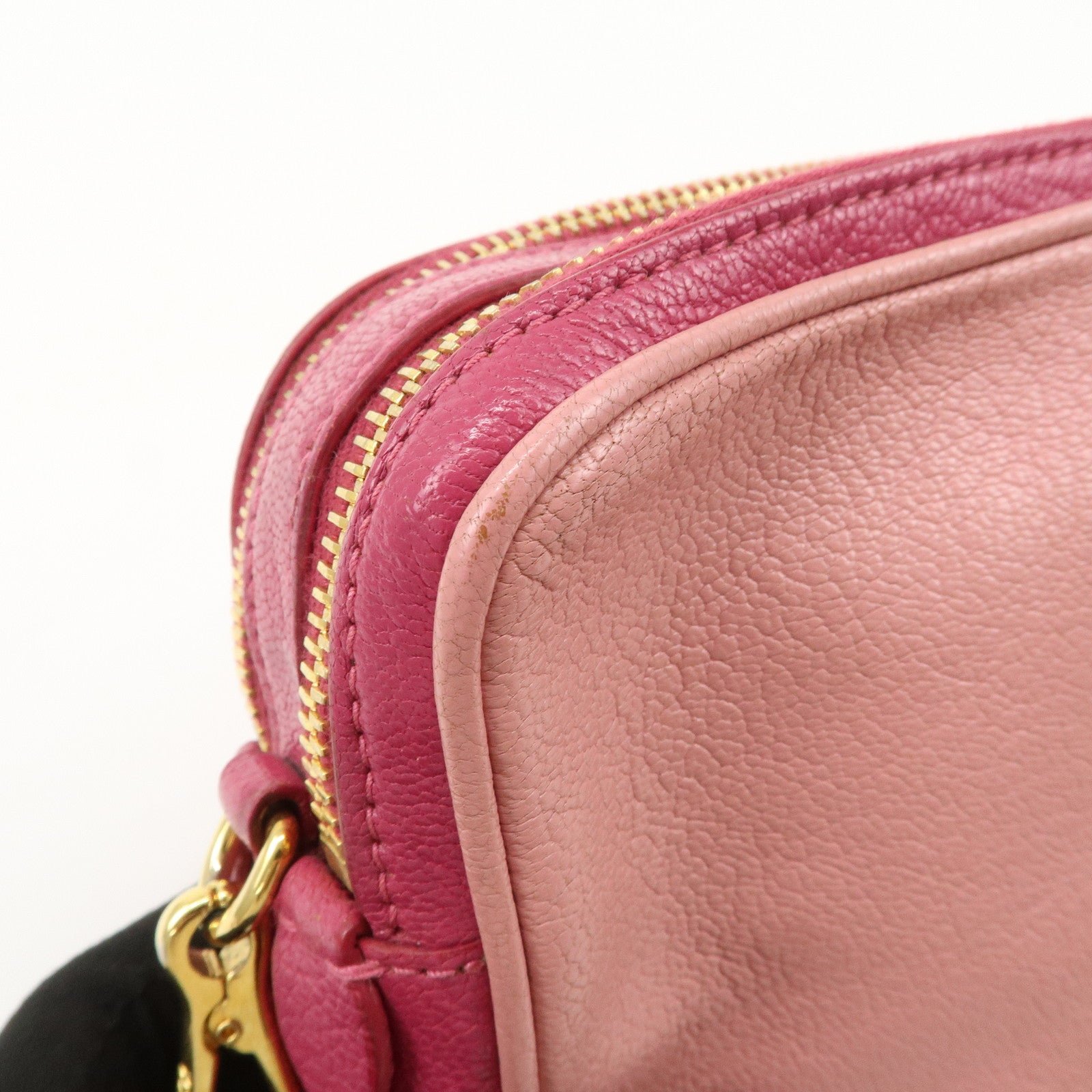 miu miu leather shoulder bag crossbody bag pink used miu miu leather shoulder bag crossbody bag pink used