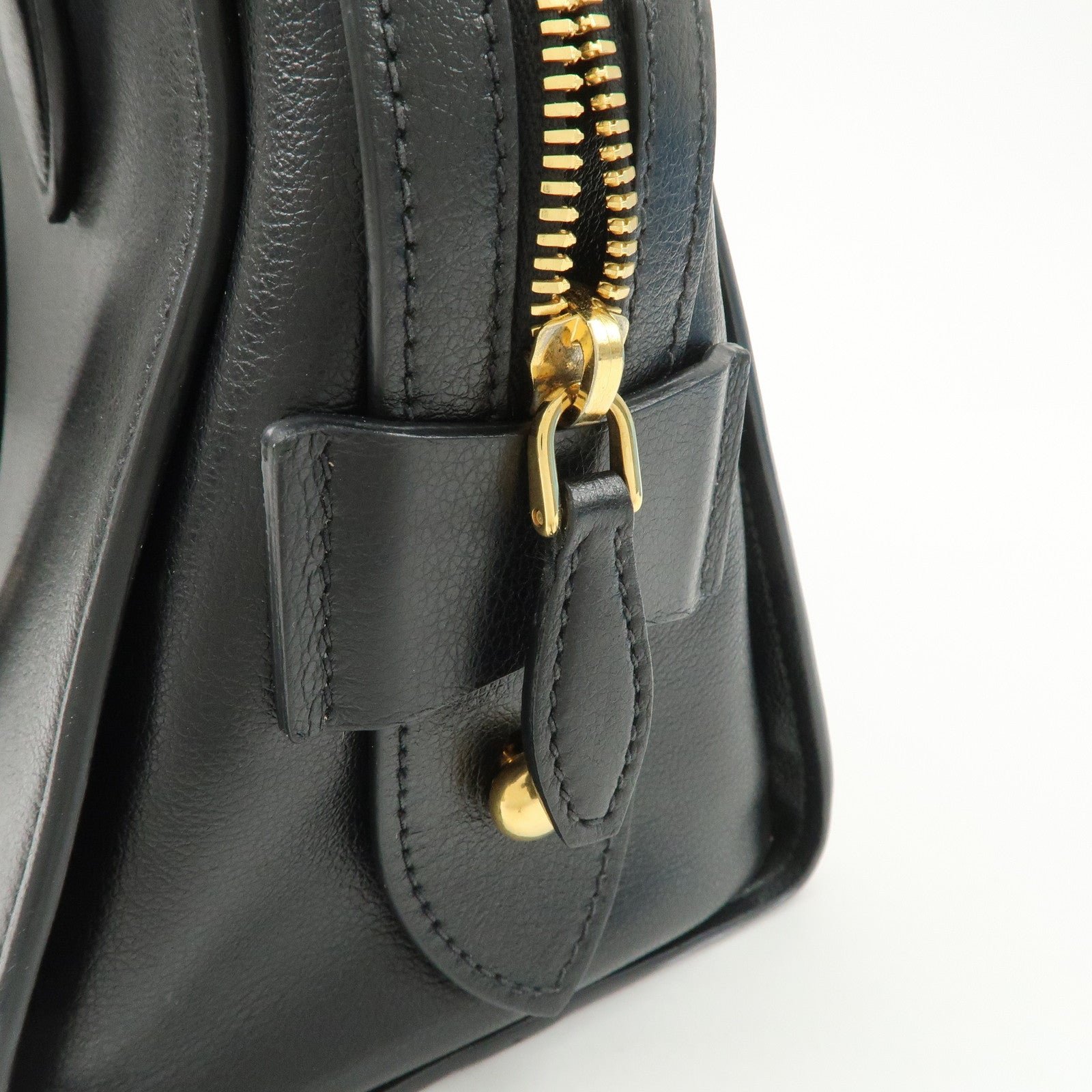 prada leather 2way bag hand bag black gold hardware used prada leather 2way bag hand bag black gold hardware used