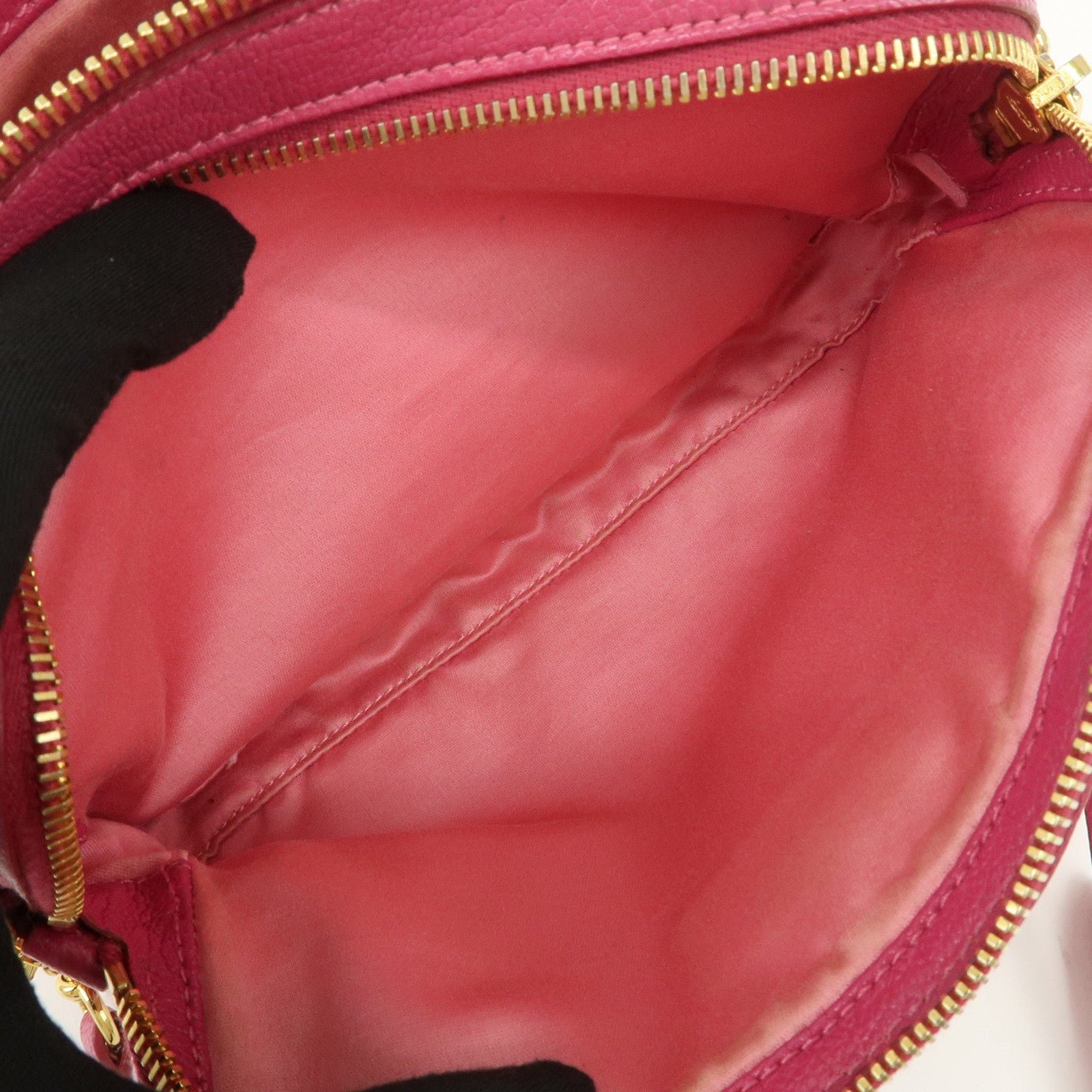 miu miu leather shoulder bag crossbody bag pink used miu miu leather shoulder bag crossbody bag pink used