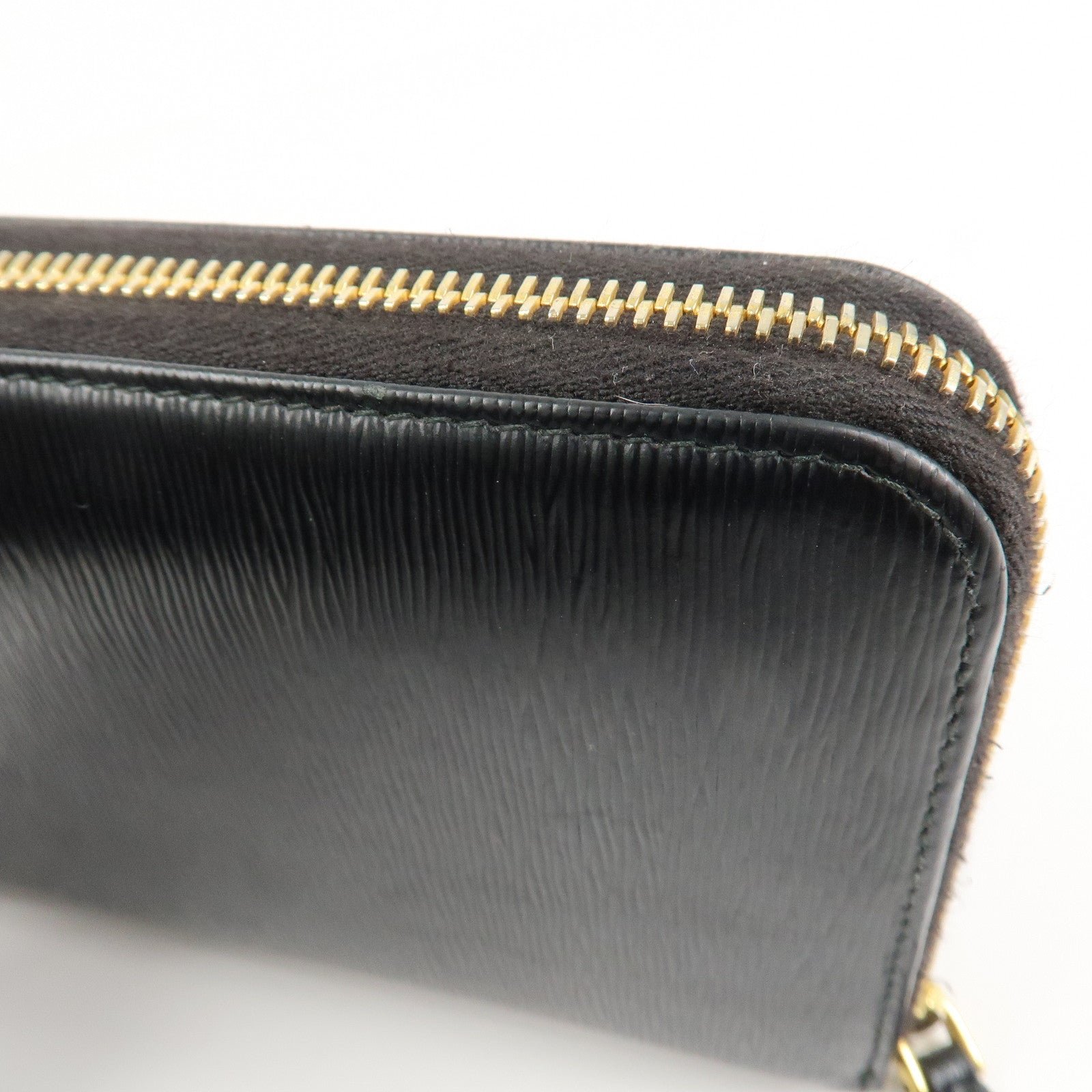 prada vitello move leather round zippy wallet black 1ml506 used prada vitello move leather round zippy wallet black 1ml506 used