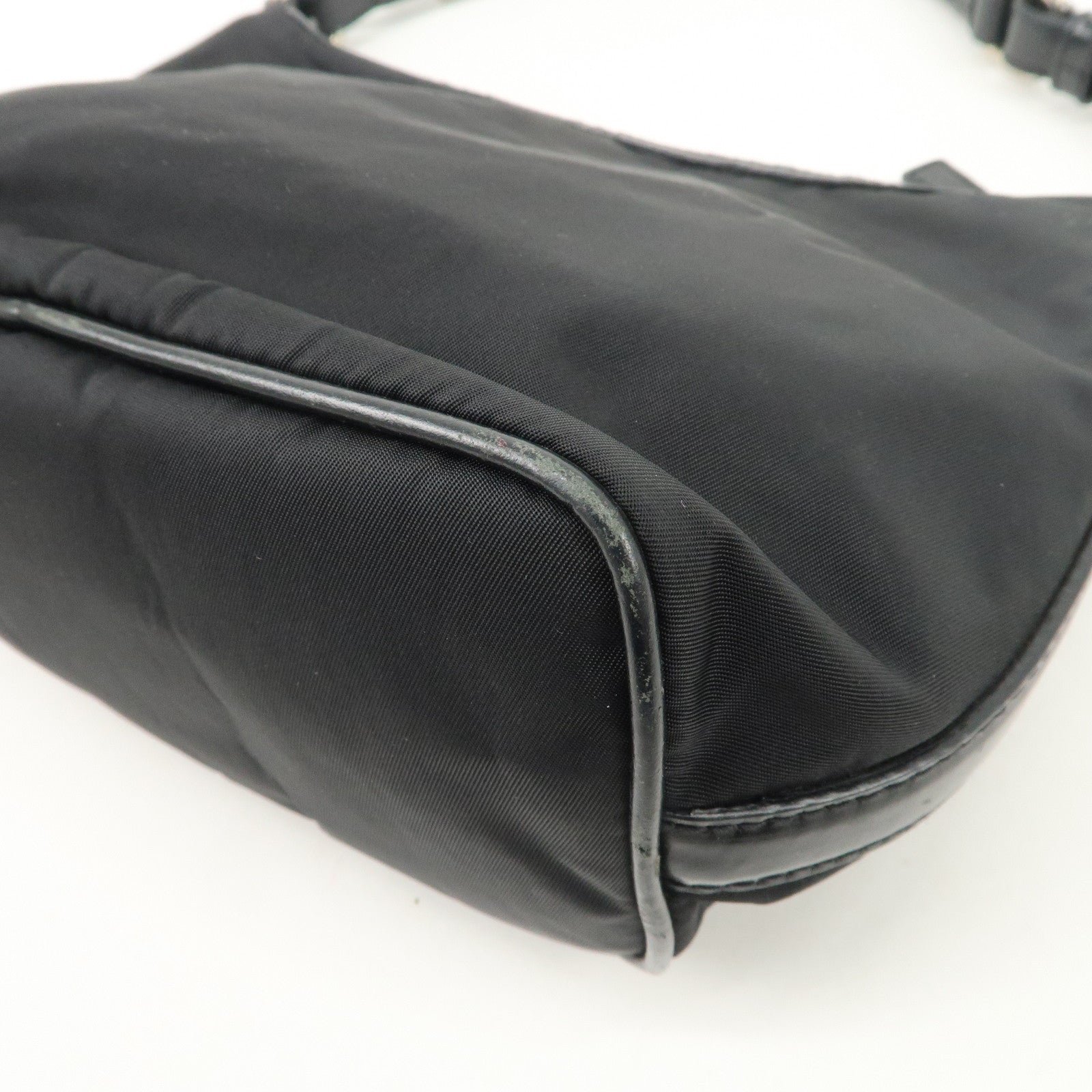 prada triangle logo nylon leather shoulder bag hand bag black br3121 used prada triangle logo nylon leather shoulder bag hand bag black br3121 used