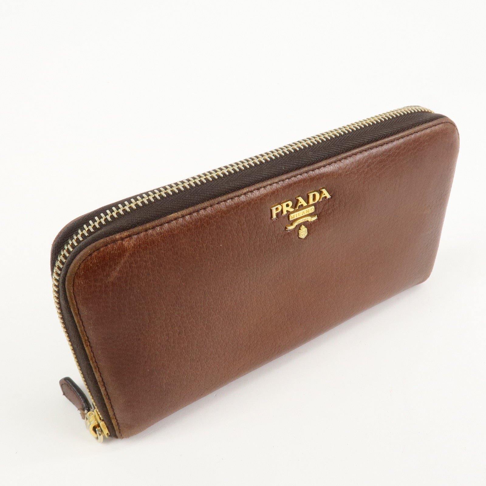 prada saffiano leather round zippy long wallet brown 1m0506 used prada saffiano leather round zippy long wallet brown 1m0506 used