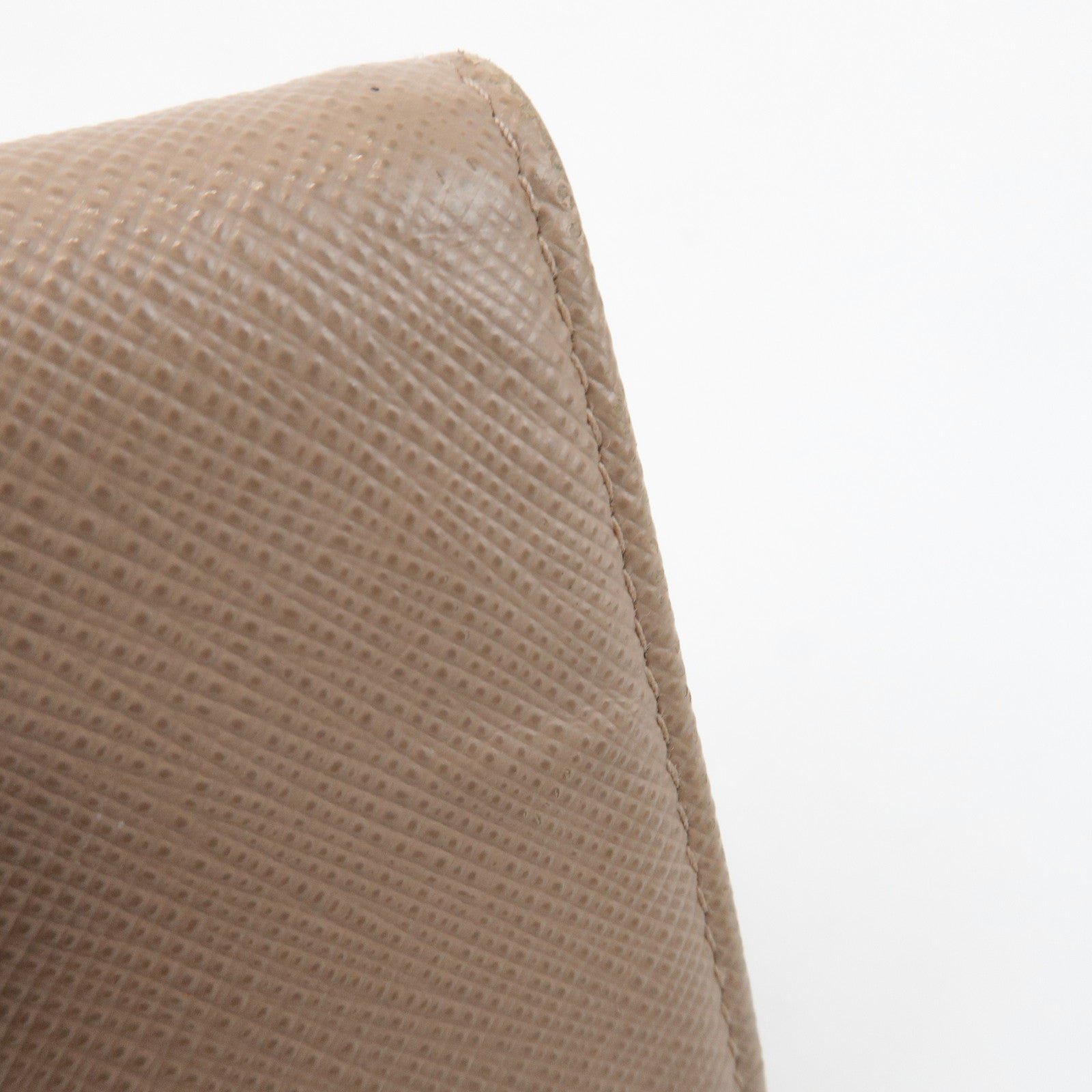 prada logo saffiano leather bi fold small wallet beige 1mv204 used prada logo saffiano leather bi fold small wallet beige 1mv204 used