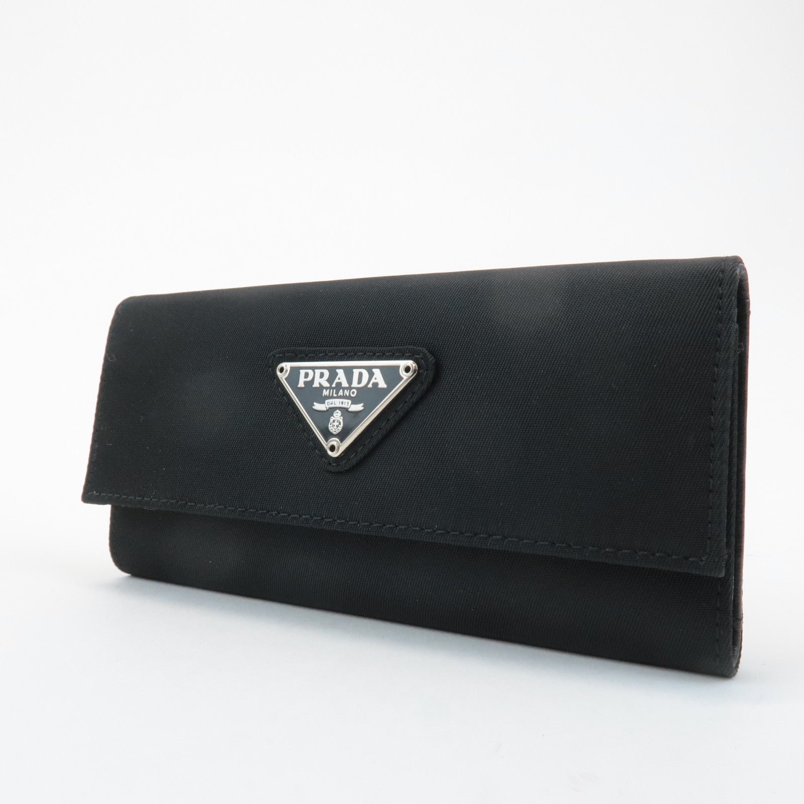 prada triangle logo nylon 6 key case key holder black m26x used prada triangle logo nylon 6 key case key holder black m26x used