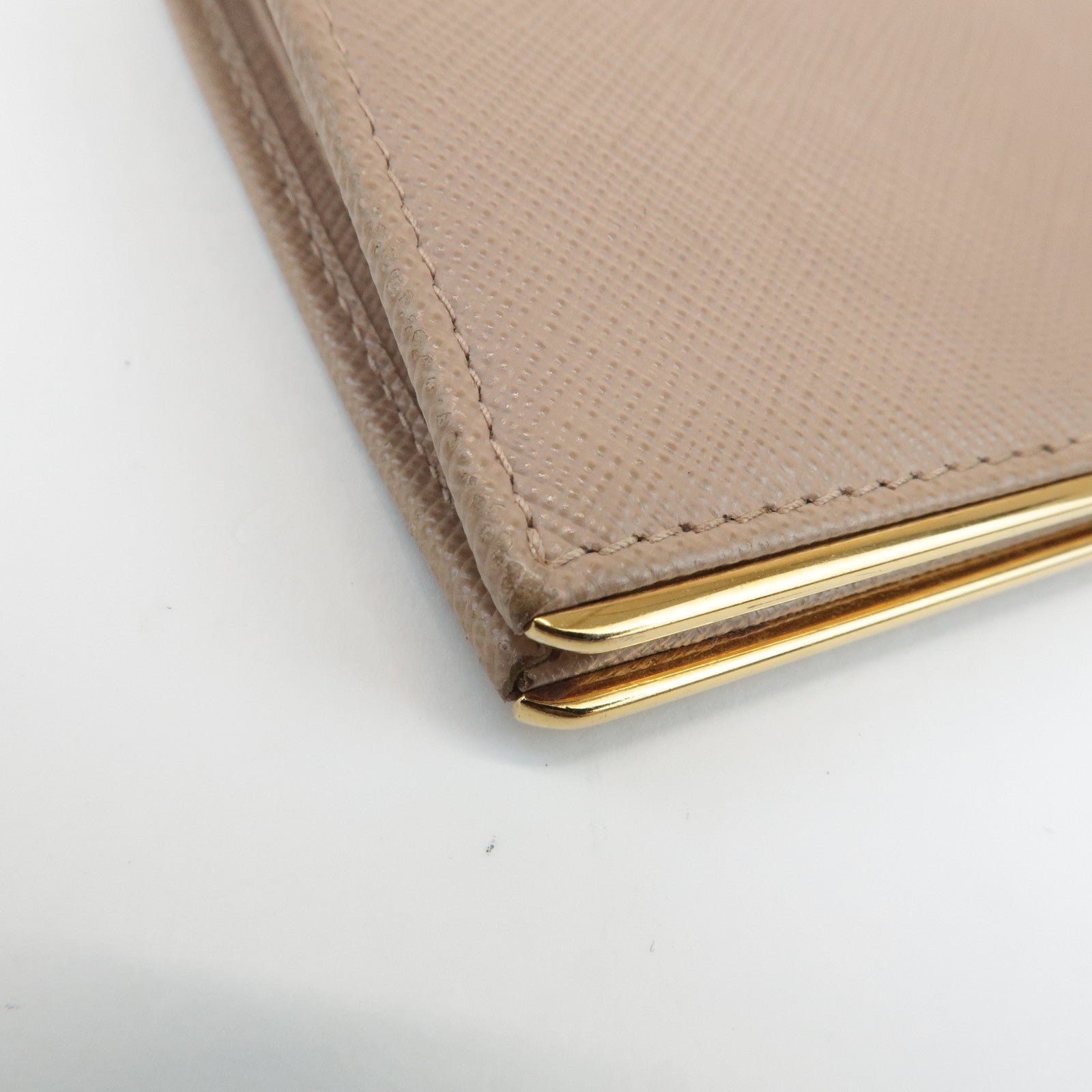 prada logo saffiano leather bi fold small wallet beige 1mv204 used prada logo saffiano leather bi fold small wallet beige 1mv204 used