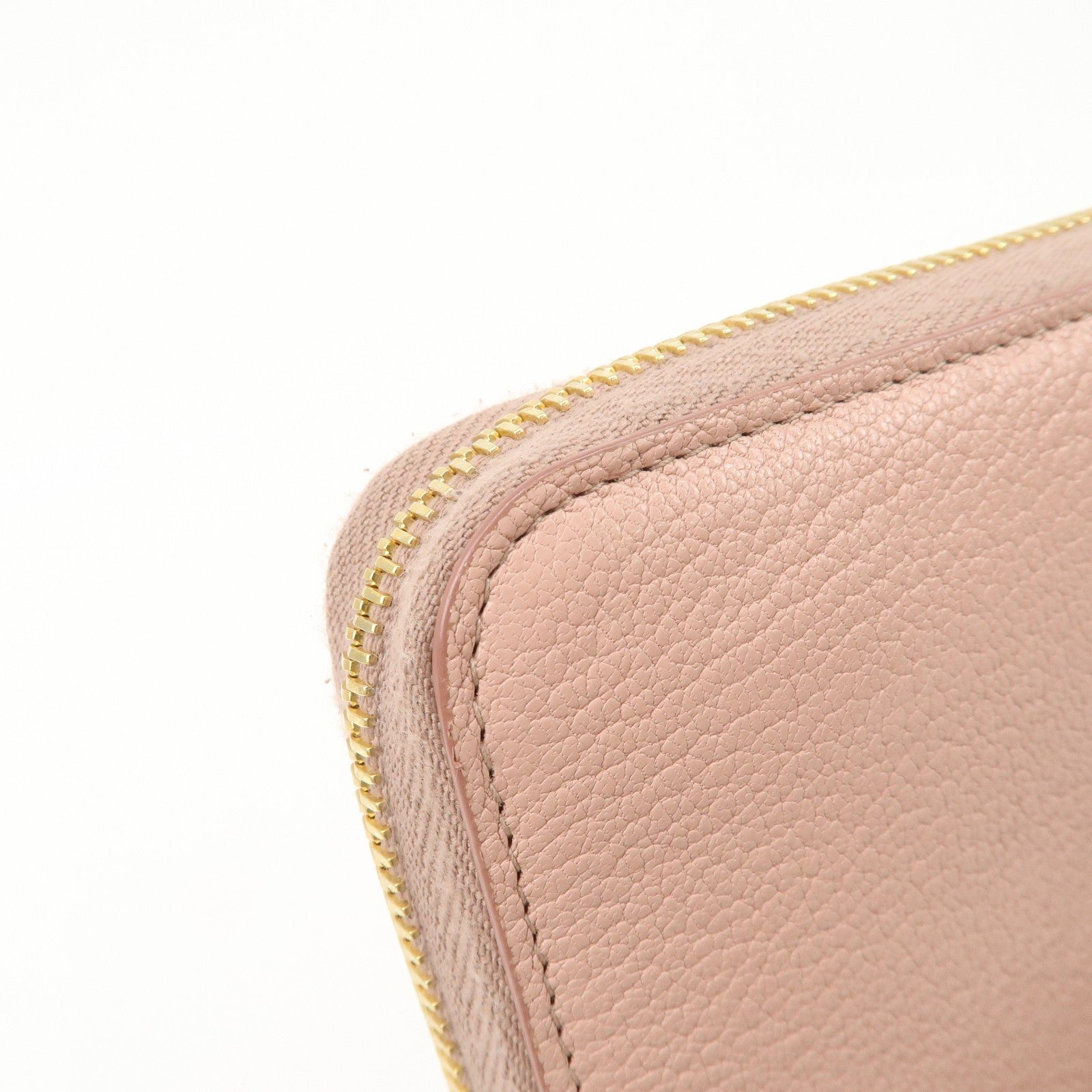 miu miu leather zip around wallet zippy wallet long wallet pink 5ml506 used miu miu leather zip around wallet zippy wallet long wallet pink 5ml506 used