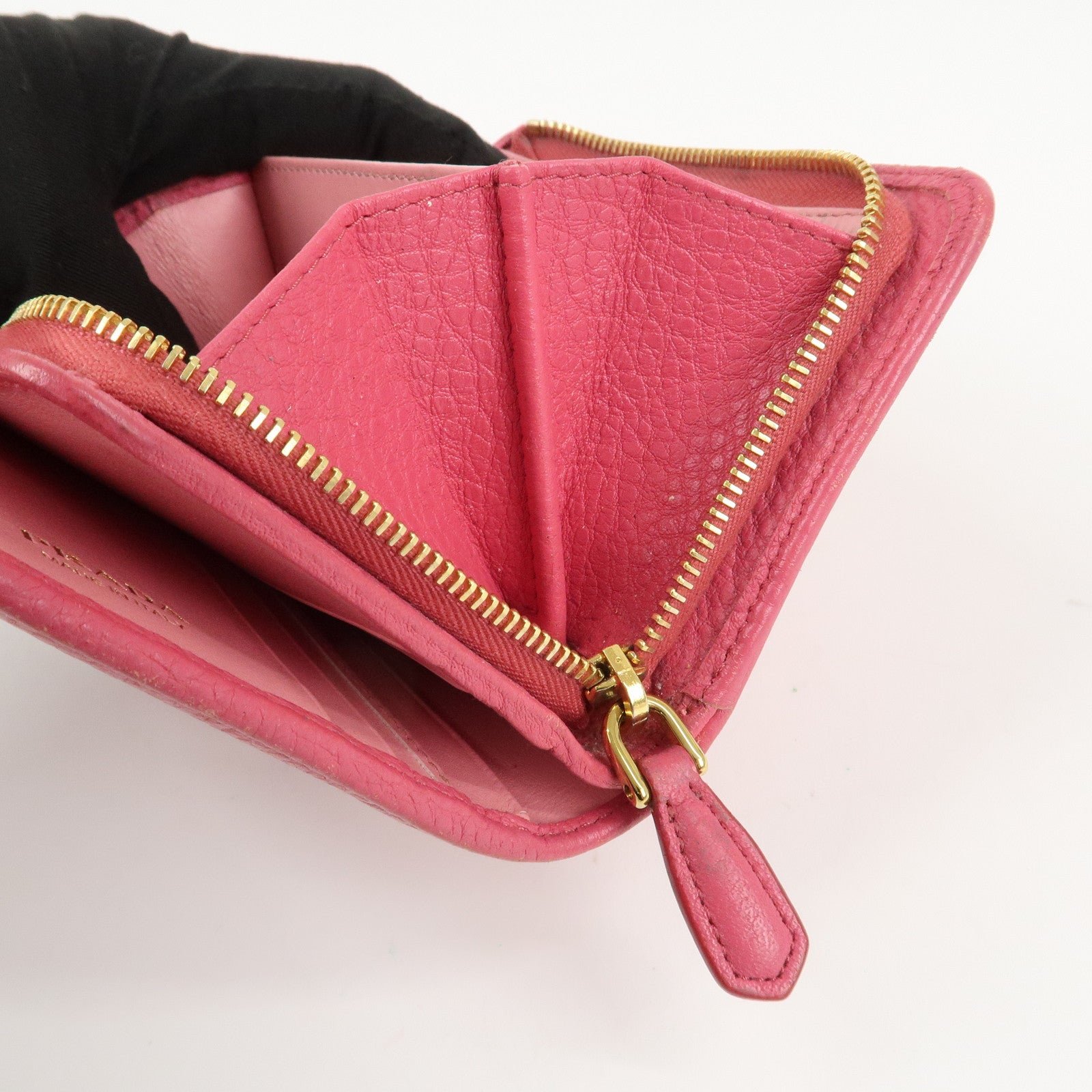 prada logo leather bi fold wallet small wallet pink 1ml018 used prada logo leather bi fold wallet small wallet pink 1ml018 used