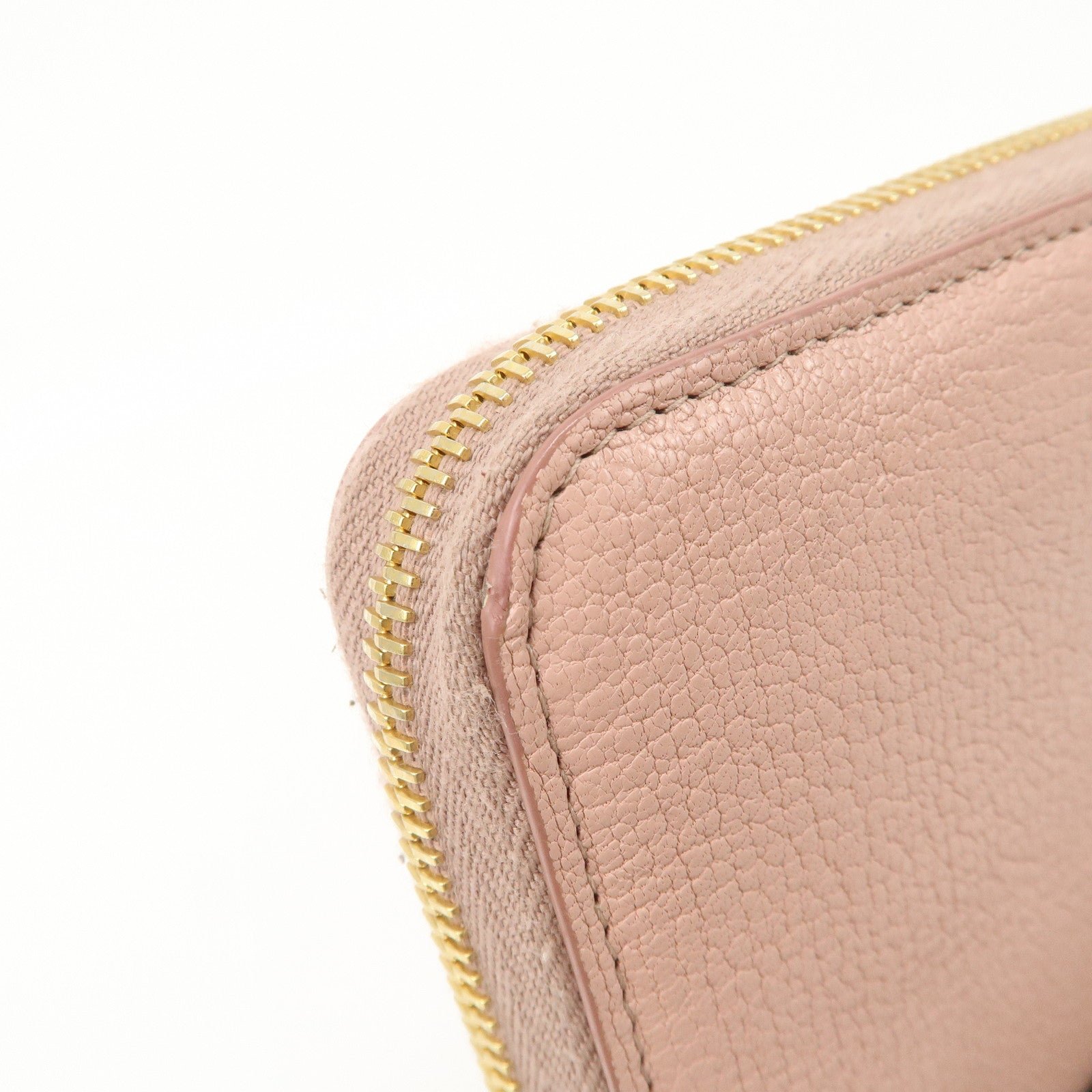 miu miu leather zip around wallet zippy wallet long wallet pink 5ml506 used miu miu leather zip around wallet zippy wallet long wallet pink 5ml506 used