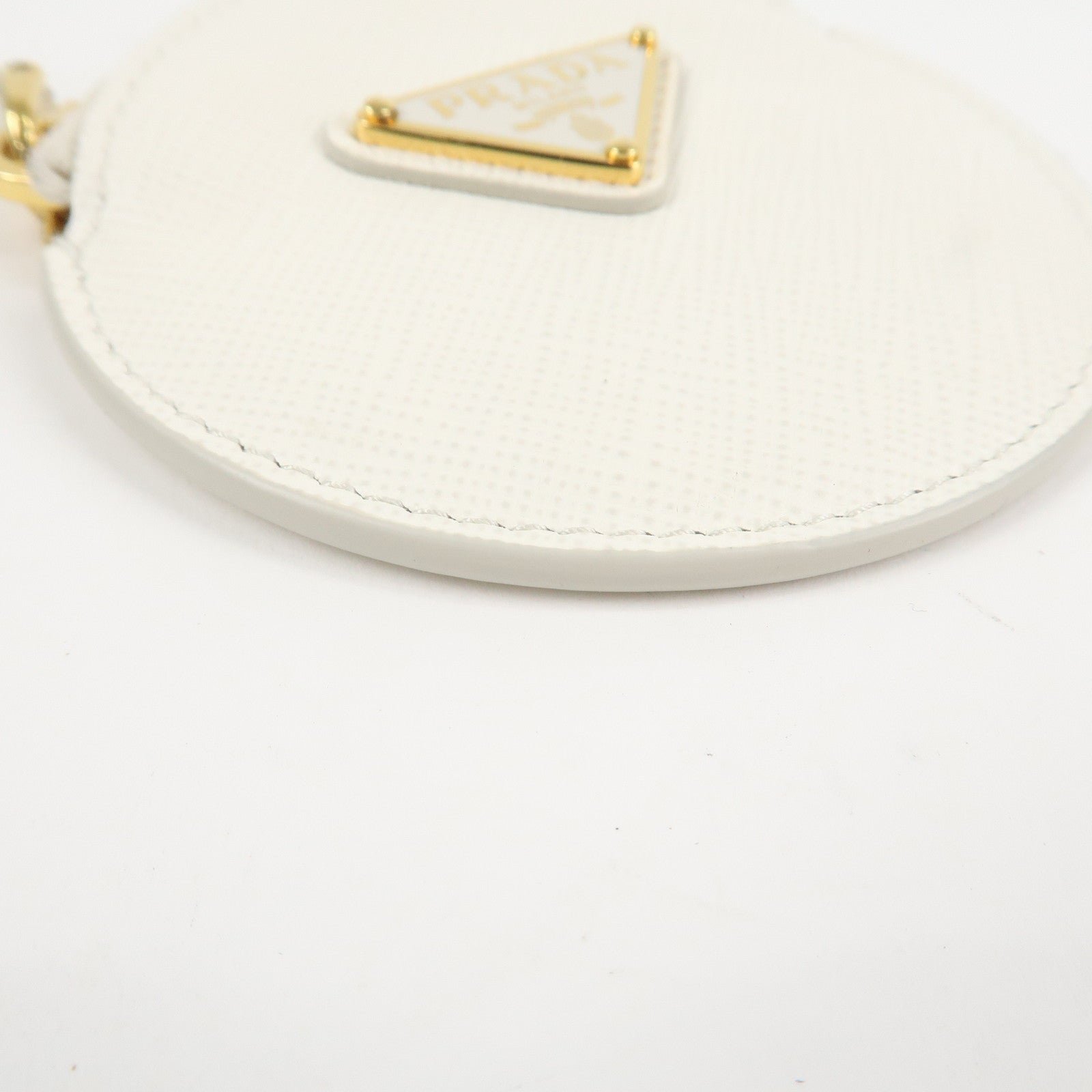 prada triangle logo saffiano leather coin case white 1mm006 used prada triangle logo saffiano leather coin case white 1mm006 used