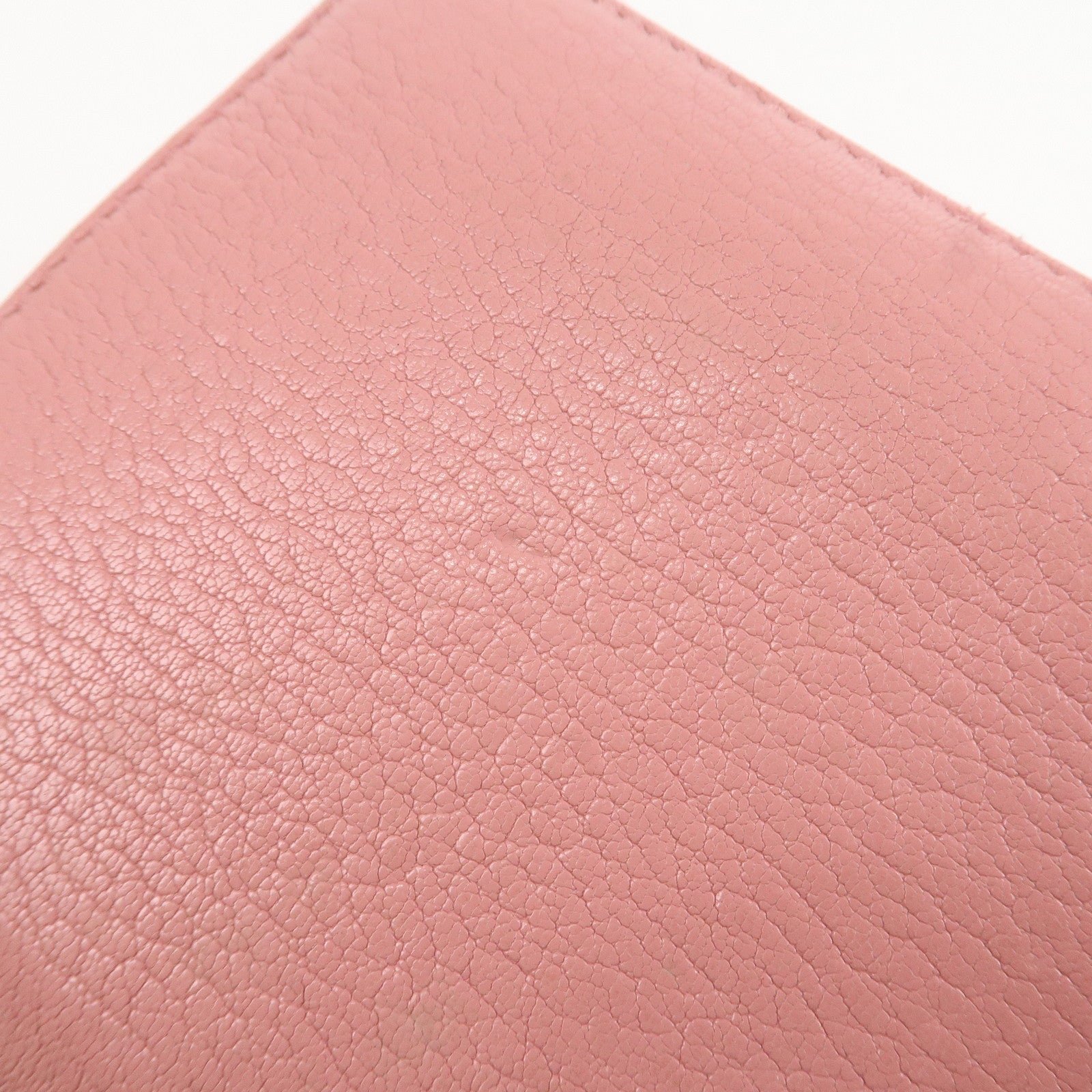 miu miu leather round zippy wallet long wallet pink 5ml506 used miu miu leather round zippy wallet long wallet pink 5ml506 used
