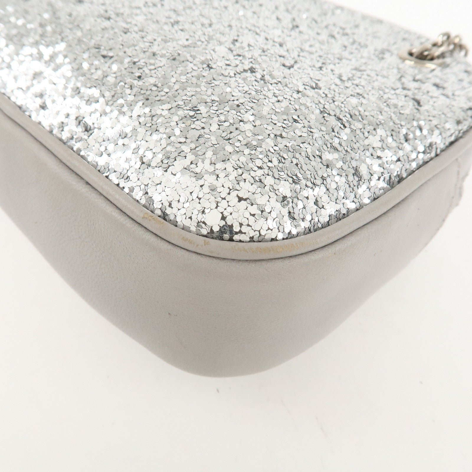 miu miu leather glitter pouch cosmetic pouch silver 5nd001 used miu miu leather glitter pouch cosmetic pouch silver 5nd001 used