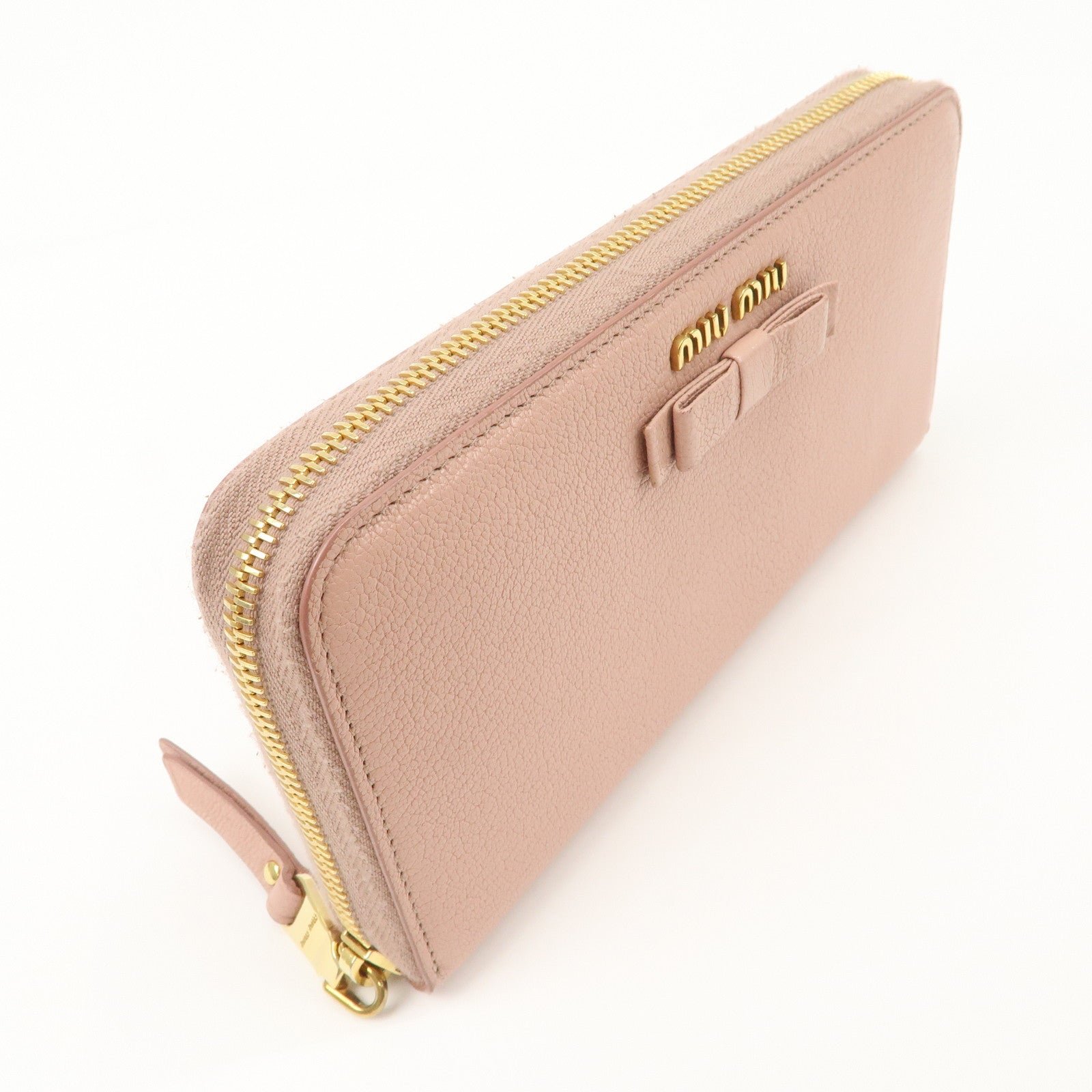miu miu leather zip around wallet zippy wallet long wallet pink 5ml506 used miu miu leather zip around wallet zippy wallet long wallet pink 5ml506 used