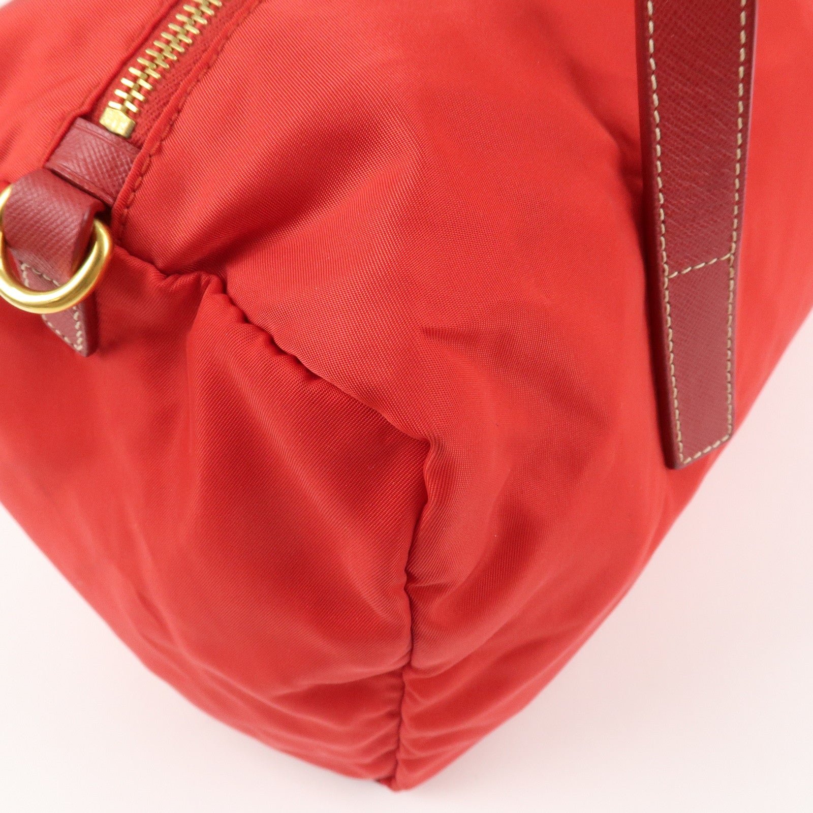 prada triangle logo nylon leather 2way shoulder bag hand bag red used prada triangle logo nylon leather 2way shoulder bag hand bag red used