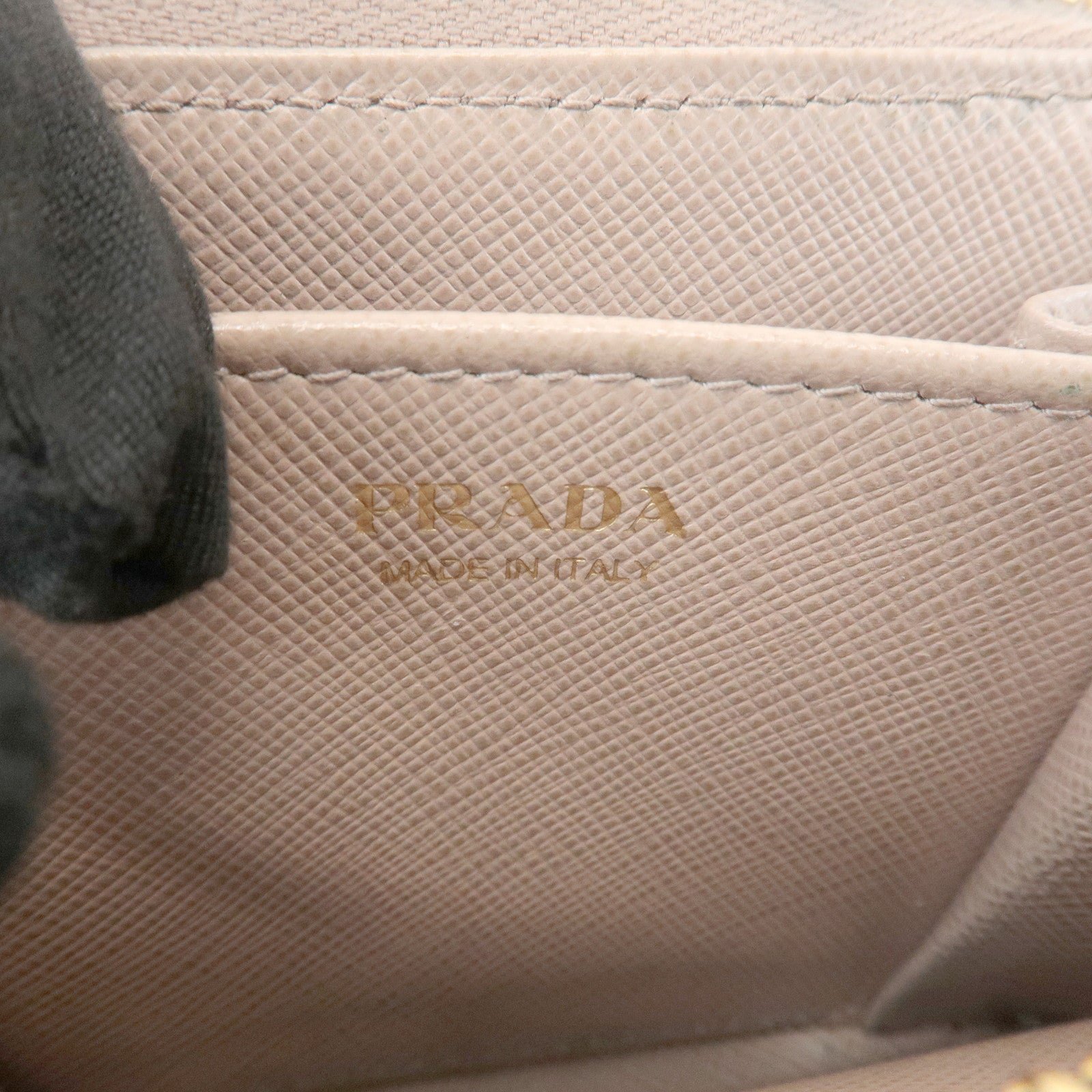 prada logo saffiano leather zippy coin case pink beige 1ml025 used prada logo saffiano leather zippy coin case pink beige 1ml025 used