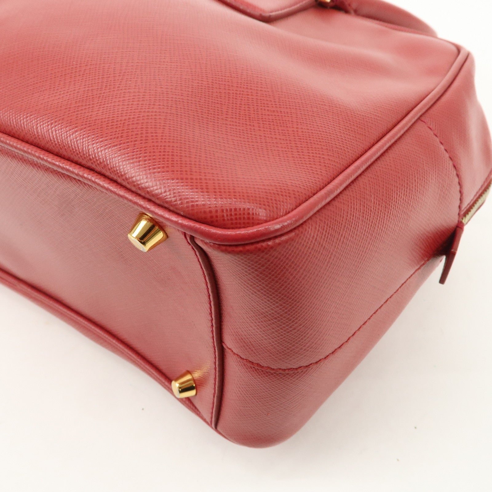 prada triangle logo saffiano leather boston bag hand bag red bl0095 used prada triangle logo saffiano leather boston bag hand bag red bl0095 used