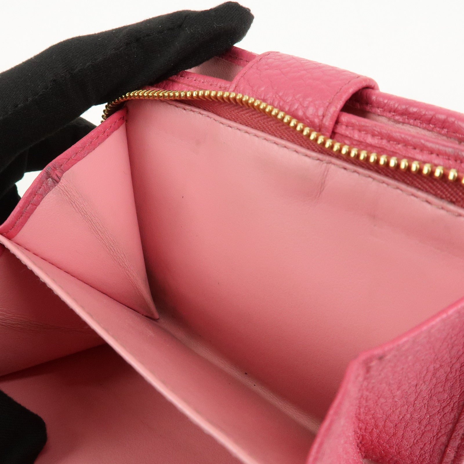prada logo leather bi fold wallet small wallet pink 1ml018 used prada logo leather bi fold wallet small wallet pink 1ml018 used