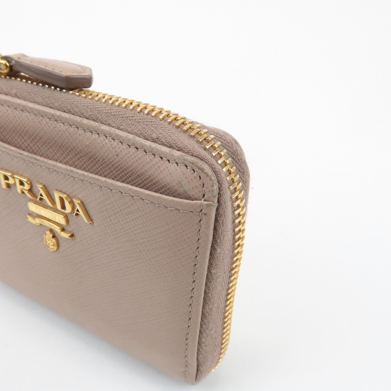 prada logo saffiano leather zippy coin case pink beige 1ml025 used prada logo saffiano leather zippy coin case pink beige 1ml025 used