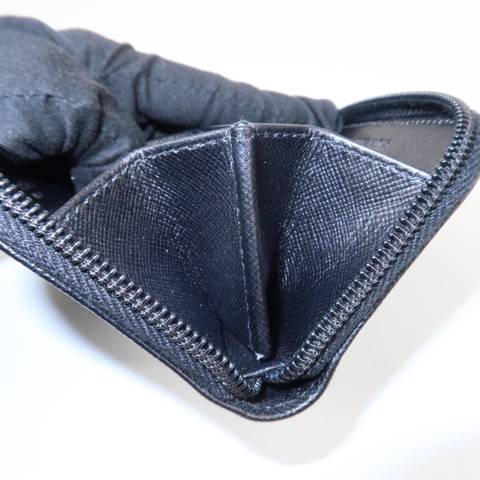 prada triangle logo saffiano leather round zippy coin case black prada triangle logo saffiano leather round zippy coin case black