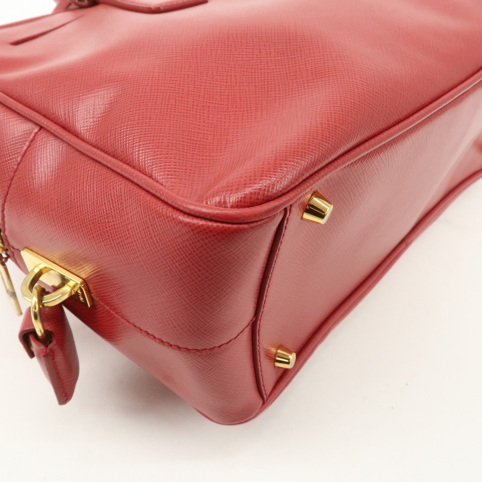 prada triangle logo saffiano leather boston bag hand bag red bl0095 used prada triangle logo saffiano leather boston bag hand bag red bl0095 used