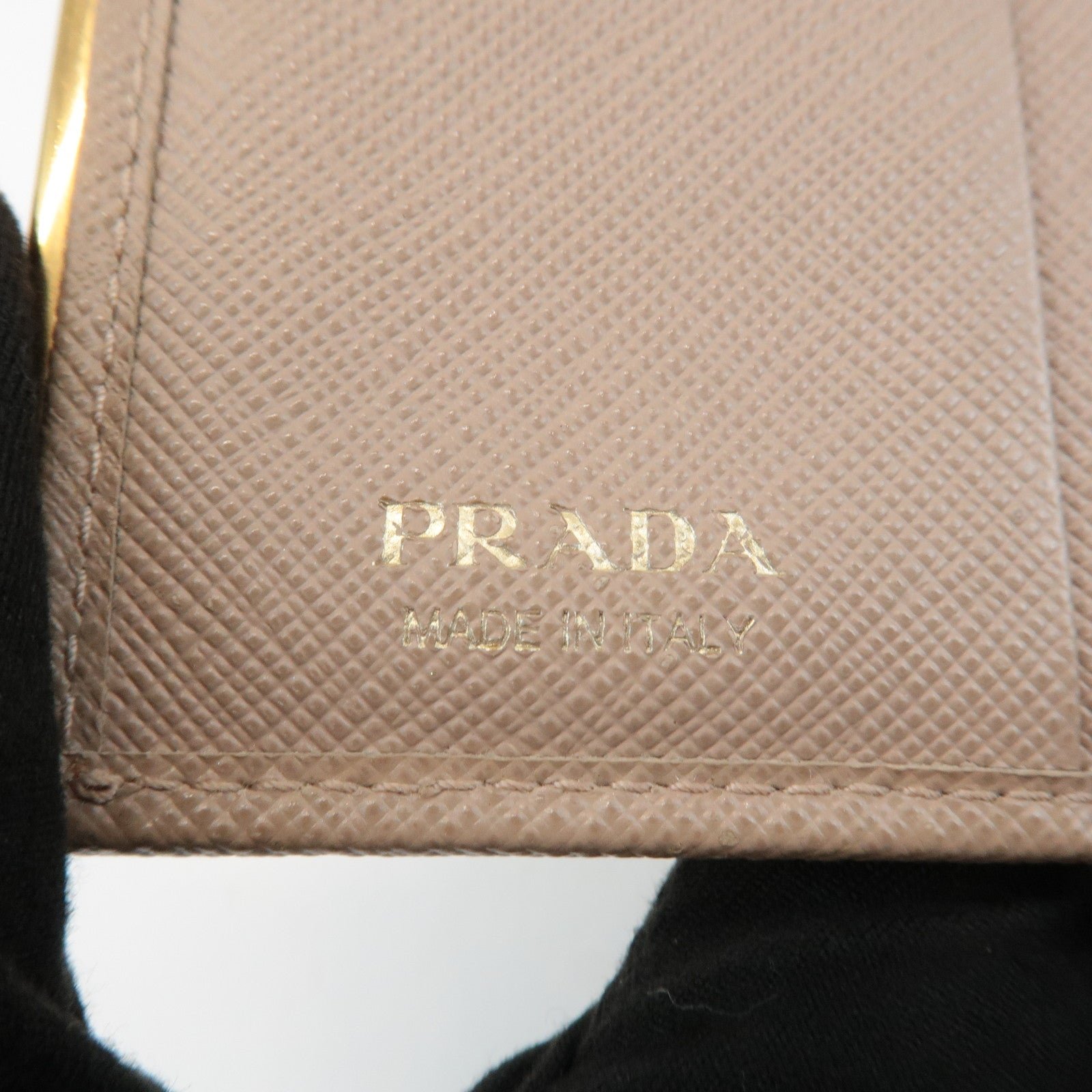 prada logo saffiano leather bi fold small wallet beige 1mv204 used prada logo saffiano leather bi fold small wallet beige 1mv204 used