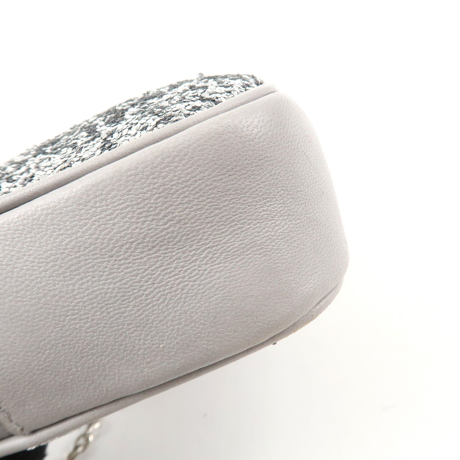 miu miu leather glitter pouch cosmetic pouch silver 5nd001 used miu miu leather glitter pouch cosmetic pouch silver 5nd001 used