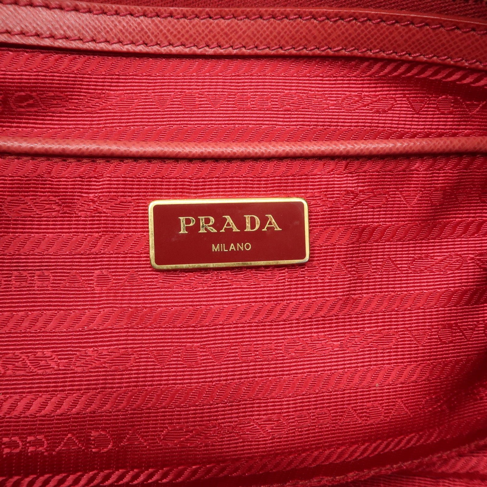 prada triangle logo saffiano leather boston bag hand bag red bl0095 used prada triangle logo saffiano leather boston bag hand bag red bl0095 used