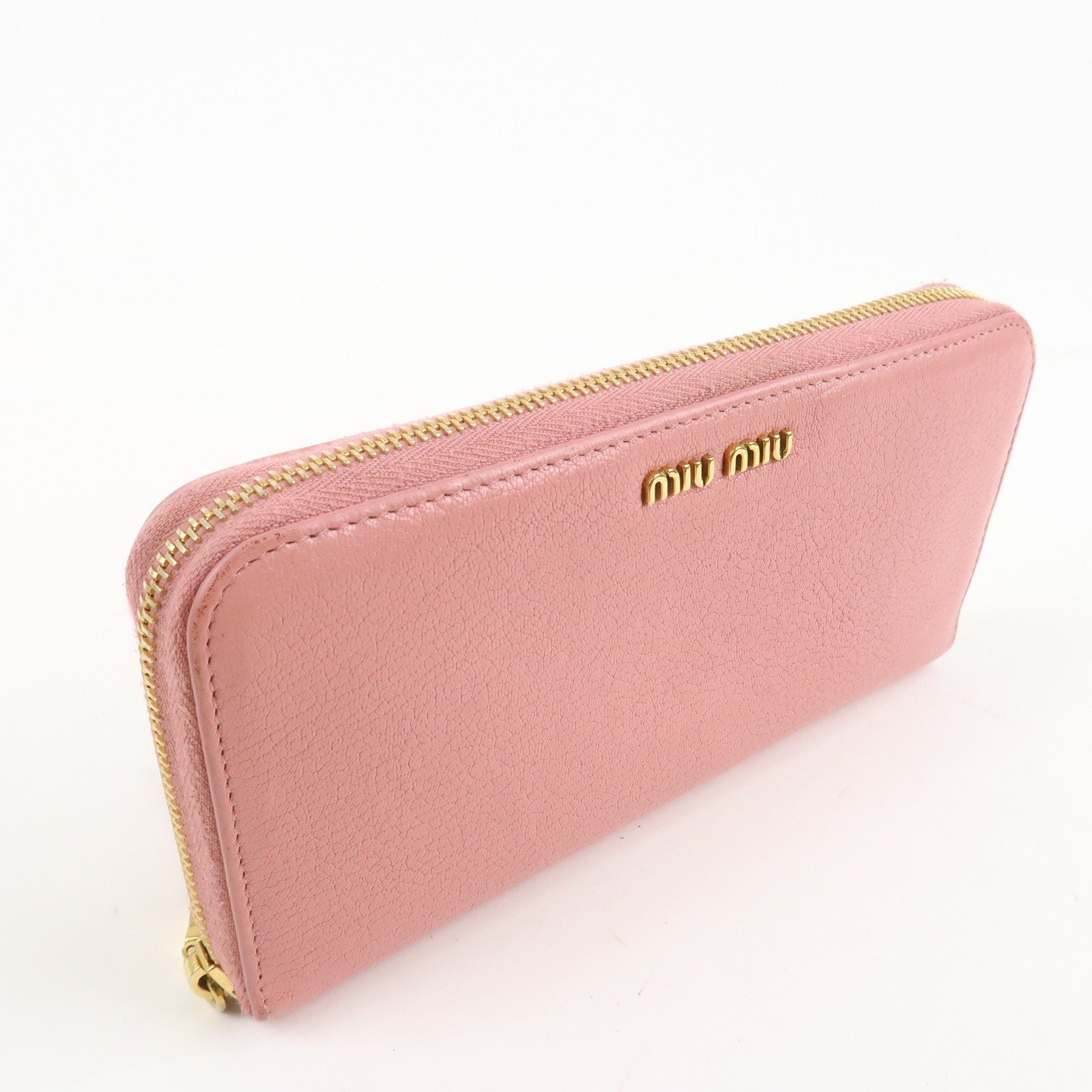 miu miu leather round zippy wallet long wallet pink 5ml506 used miu miu leather round zippy wallet long wallet pink 5ml506 used