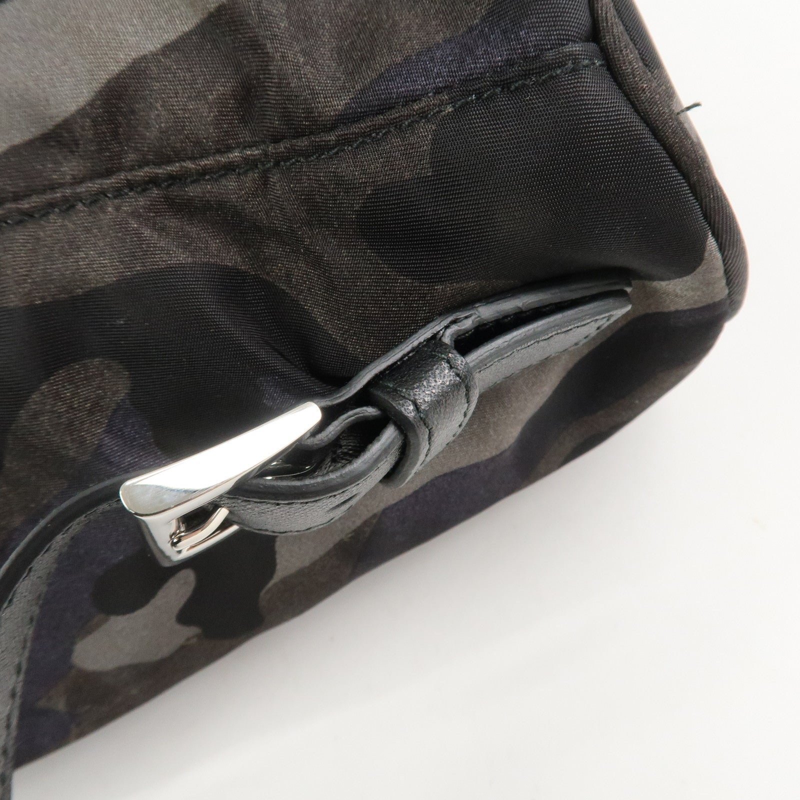 prada triangle logo nylon camouflage backpack ruck sack bz0032 prada triangle logo nylon camouflage backpack ruck sack bz0032