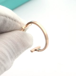 tiffany t hoop earrings in rose gold tiffany t hoop earrings in rose gold