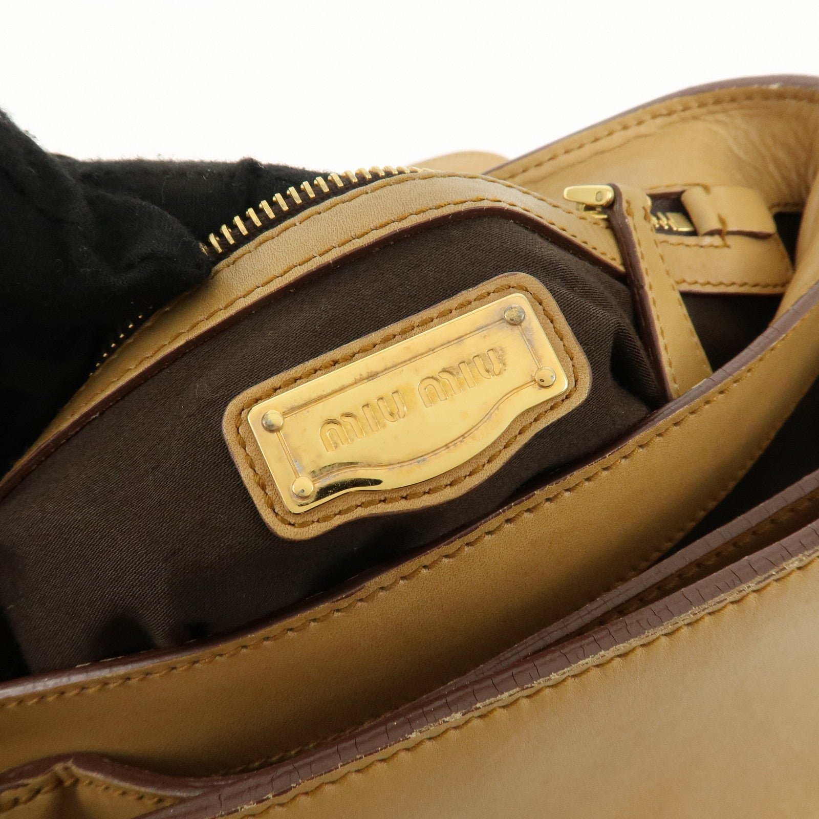 miu miu leather 2way shoulder bag hand bag beige used miu miu leather 2way shoulder bag hand bag beige used