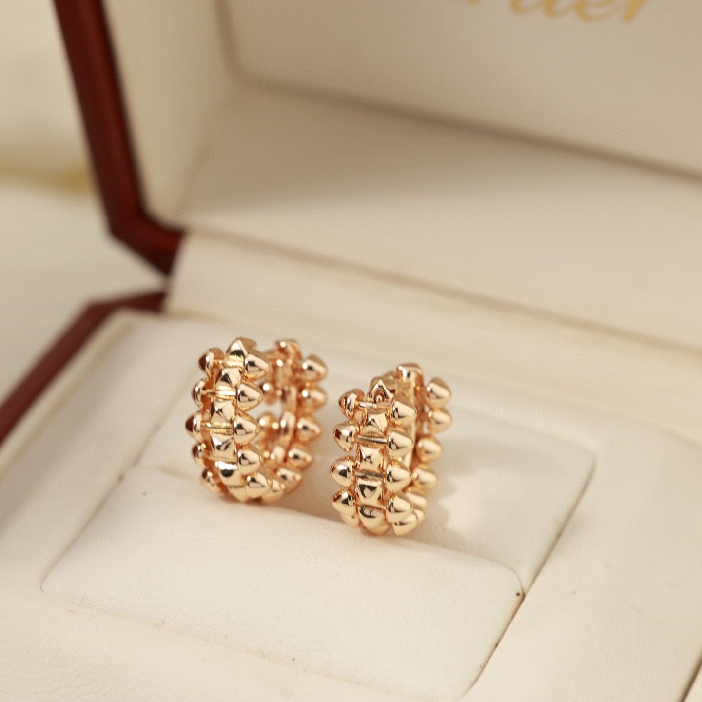 clash de cartier earrings small model clash de cartier earrings small model