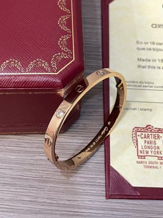 love bracelet, medium model, 4 diamonds love bracelet, medium model, 4 diamonds