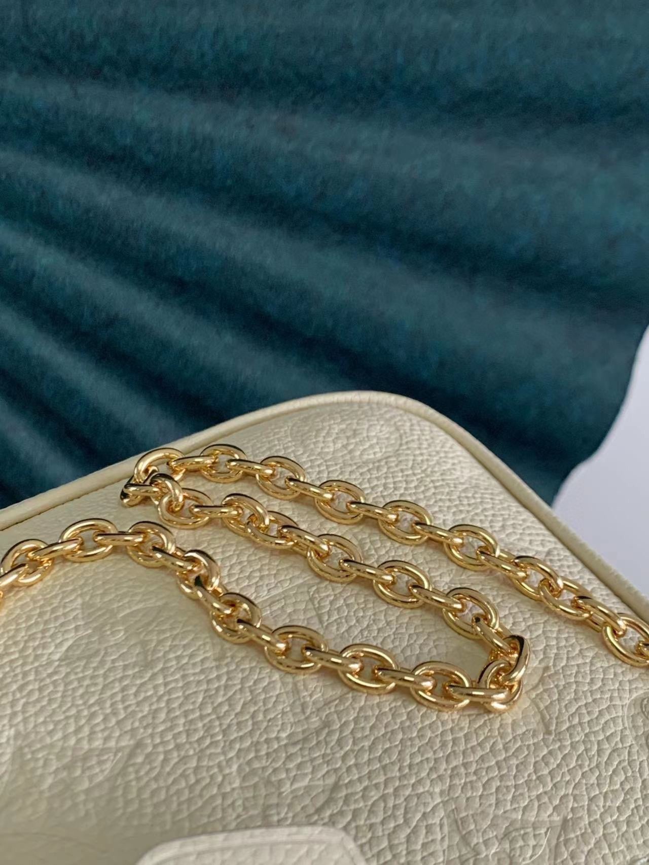 easy pouch on strap easy pouch on strap