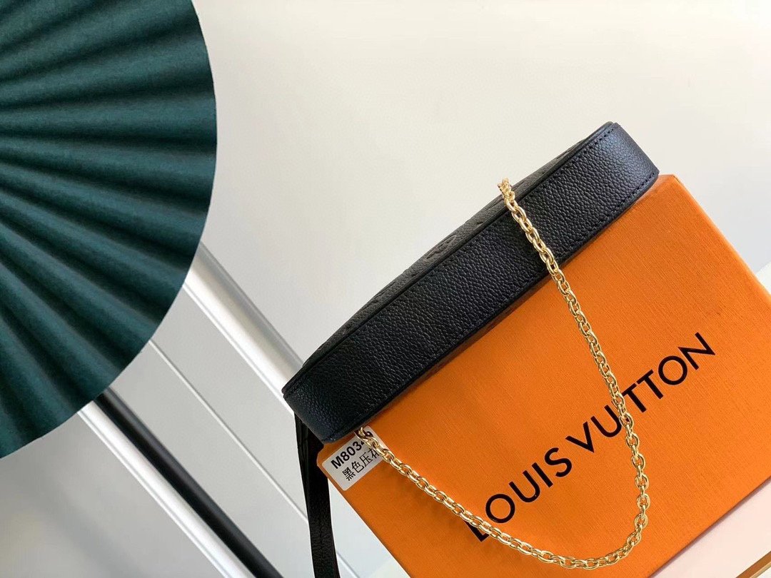 easy pouch on strap easy pouch on strap